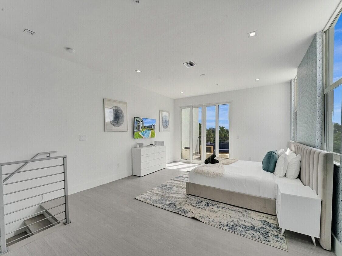1220 NE 15th Avenue, Fort Lauderdale, FL 33304 — photo 27 of 36