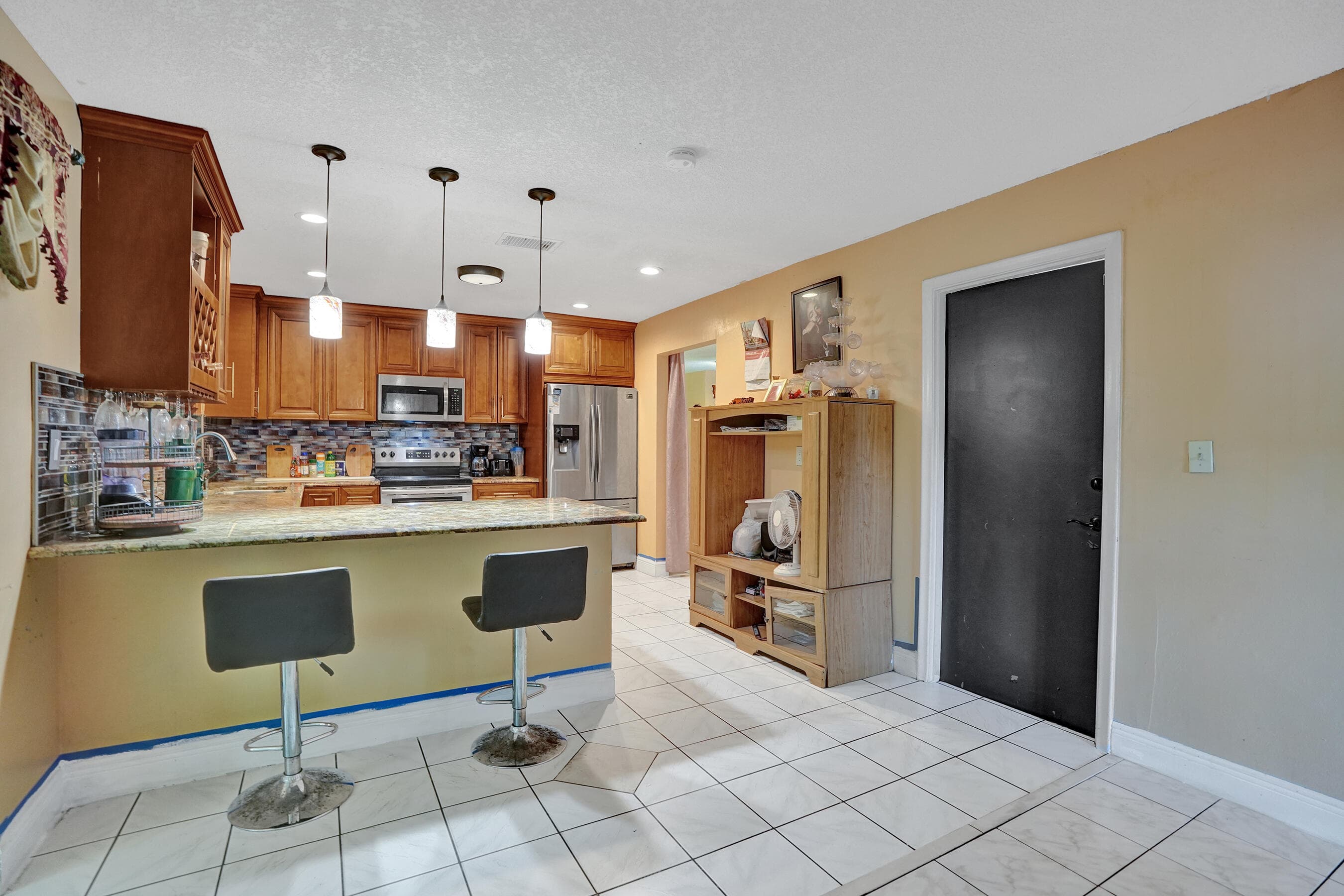 6540 SW 7th Street, Margate, FL 33068 — photo 11 of 38