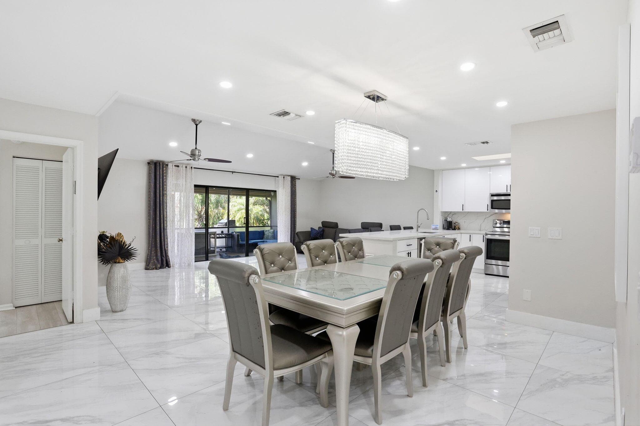 23451 SW 55th Avenue B, Boca Raton, FL 33433 — photo 9 of 49