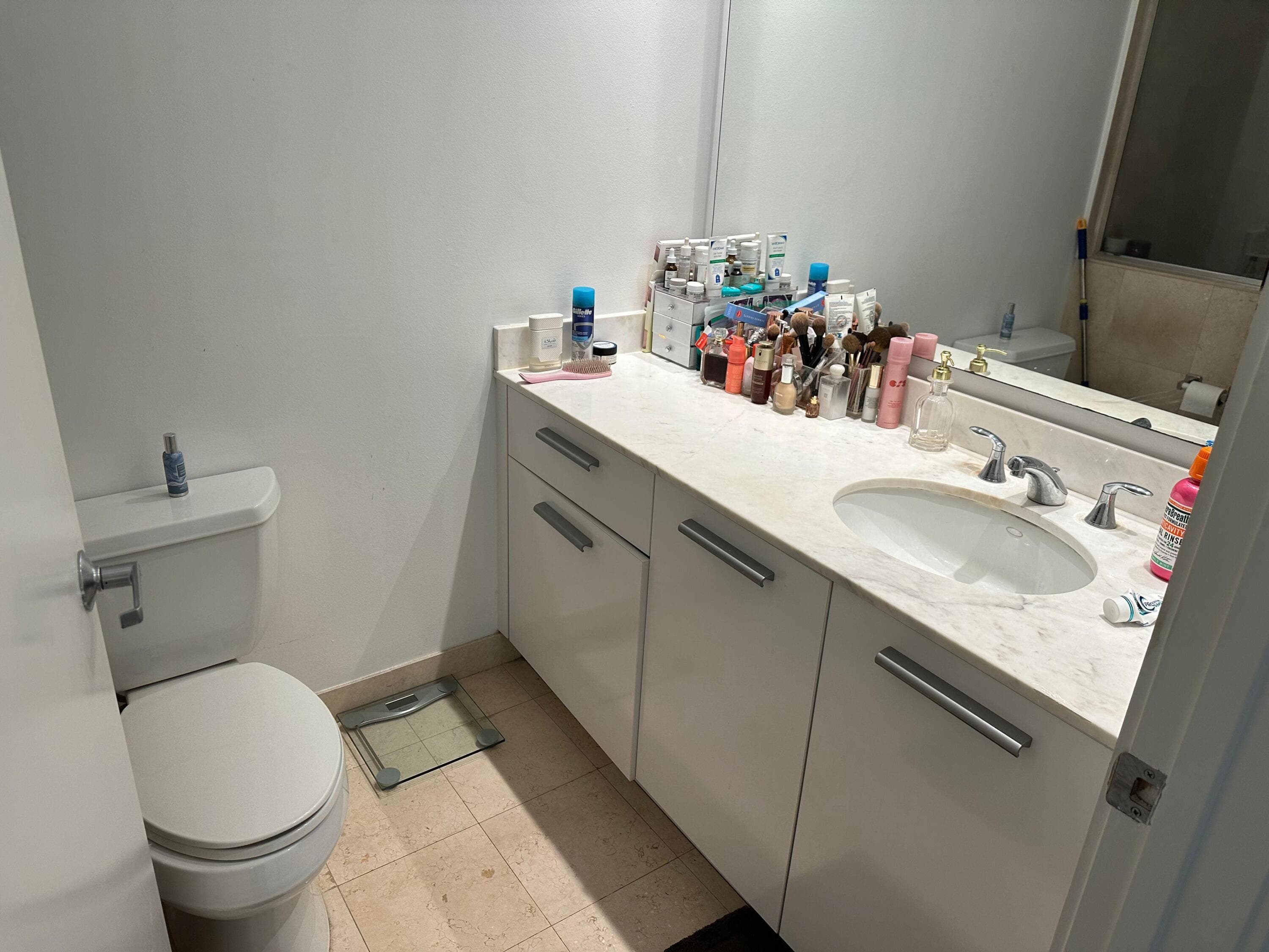 1060 Brickell Avenue 3711, Miami, FL 33131 — photo 7 of 9