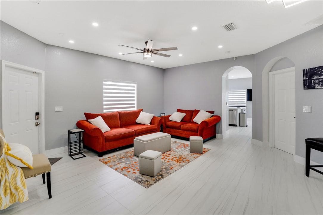 3400 Willow Street, Lauderdale Lakes, FL 33311 — photo 9 of 48