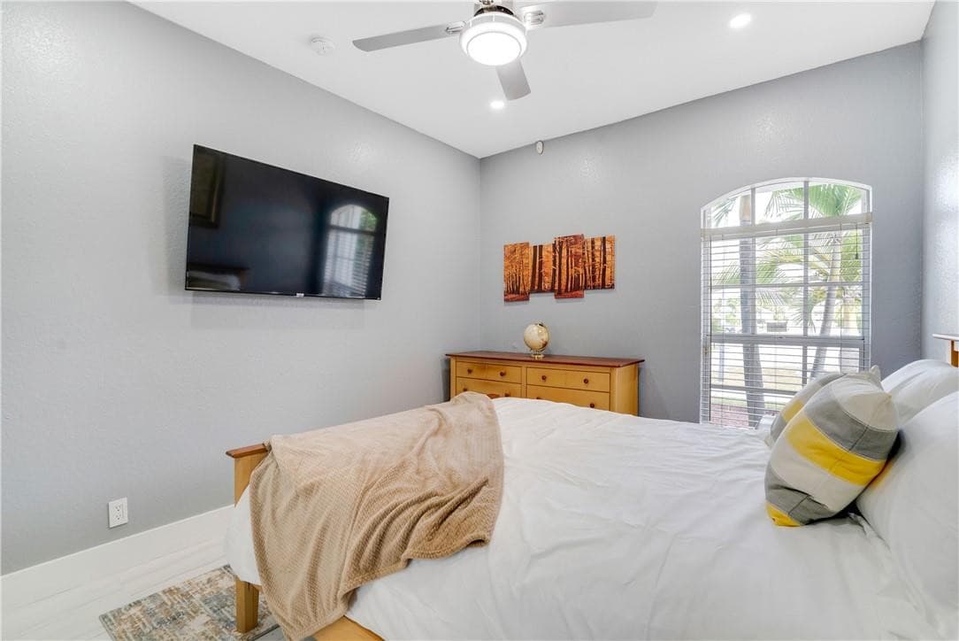 3400 Willow Street, Lauderdale Lakes, FL 33311 — photo 13 of 48
