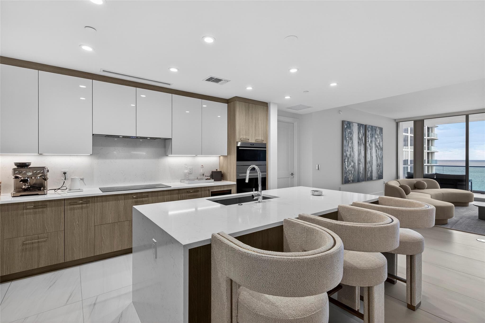 153 N Seabreeze Boulevard 1901, Fort Lauderdale, FL 33304 — photo 14 of 57