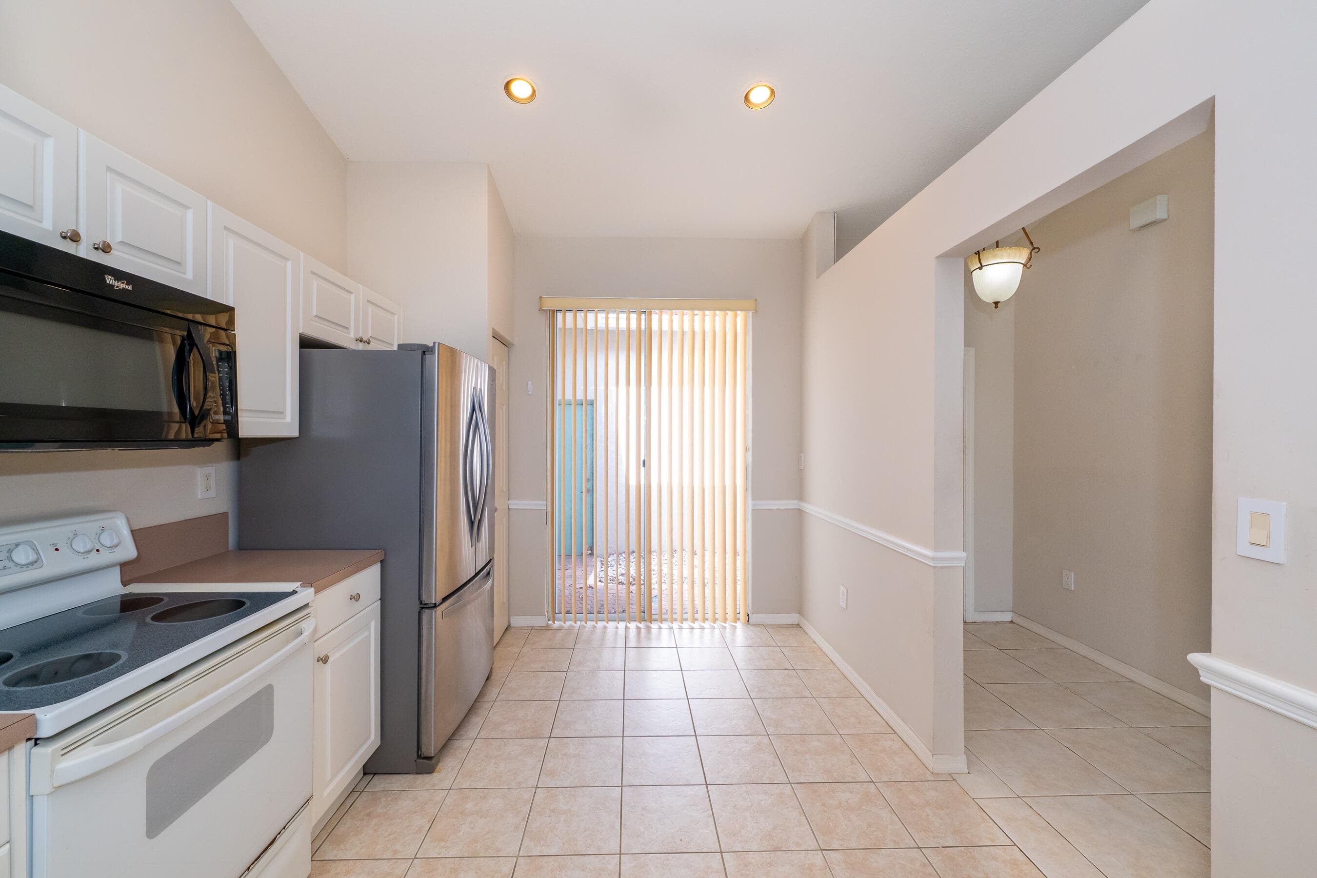2590 E Aragon Boulevard 2, Sunrise, FL 33313 — photo 24 of 25