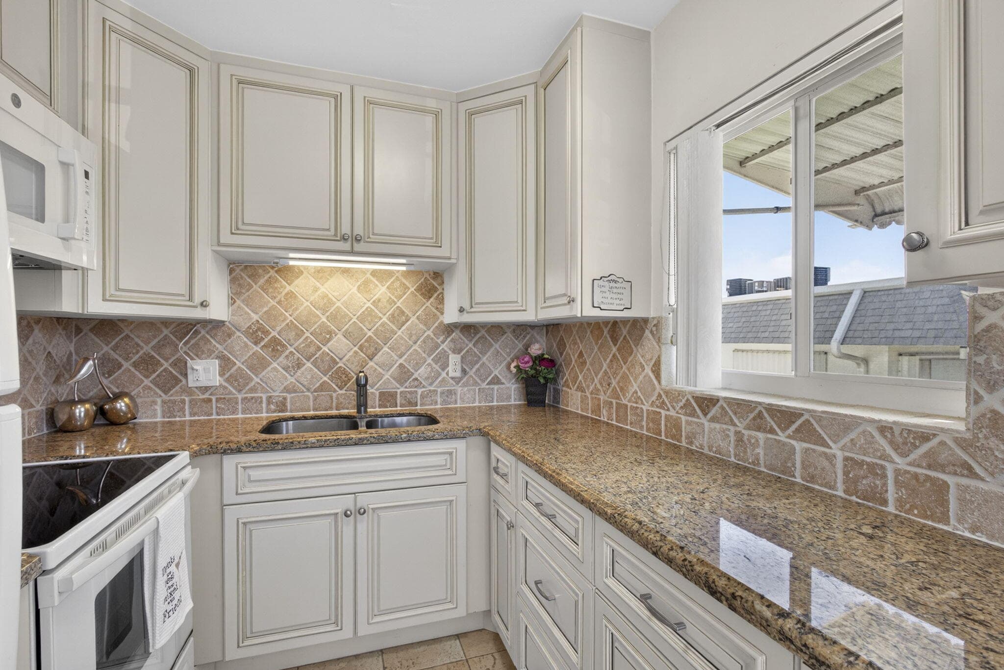 3402 Cynthia Lane 201, Lake Worth Beach, FL 33461 — photo 21 of 55