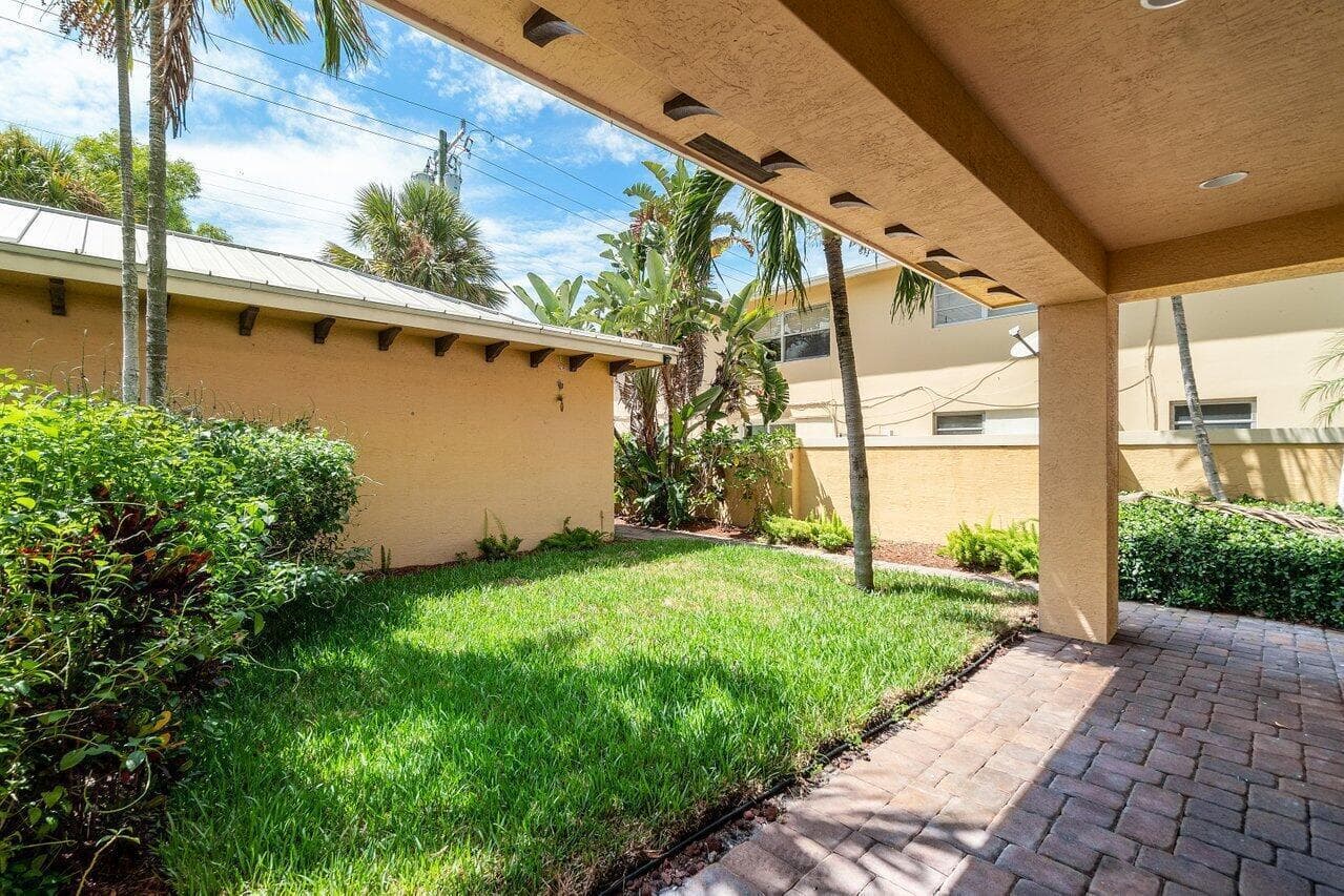 811 S Federal Highway 1, Lake Worth Beach, FL 33460 — photo 30 of 33
