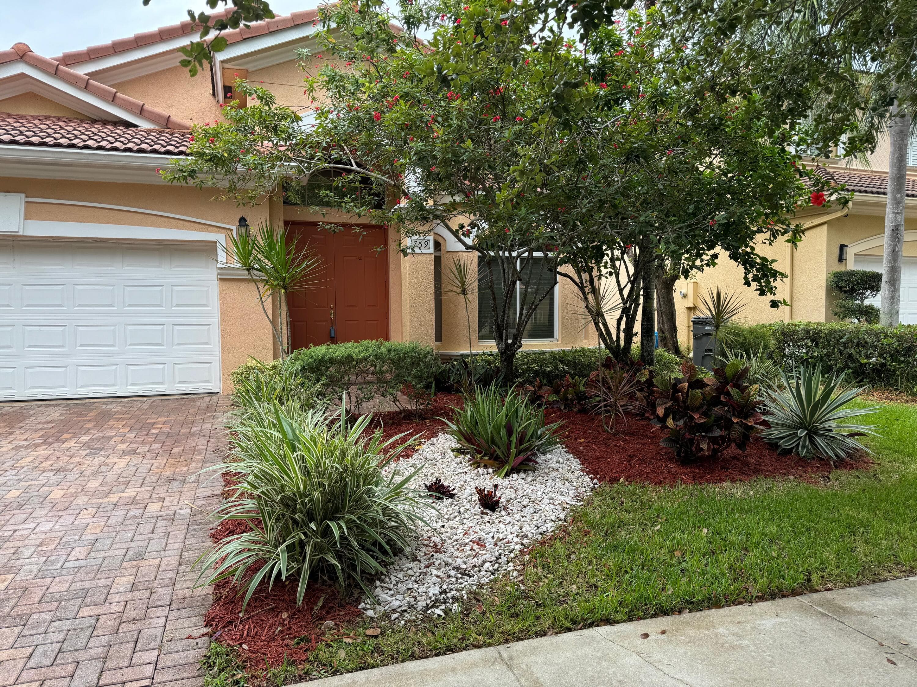 759 Gazetta Way, West Palm Beach, FL 33413 — photo 2 of 63