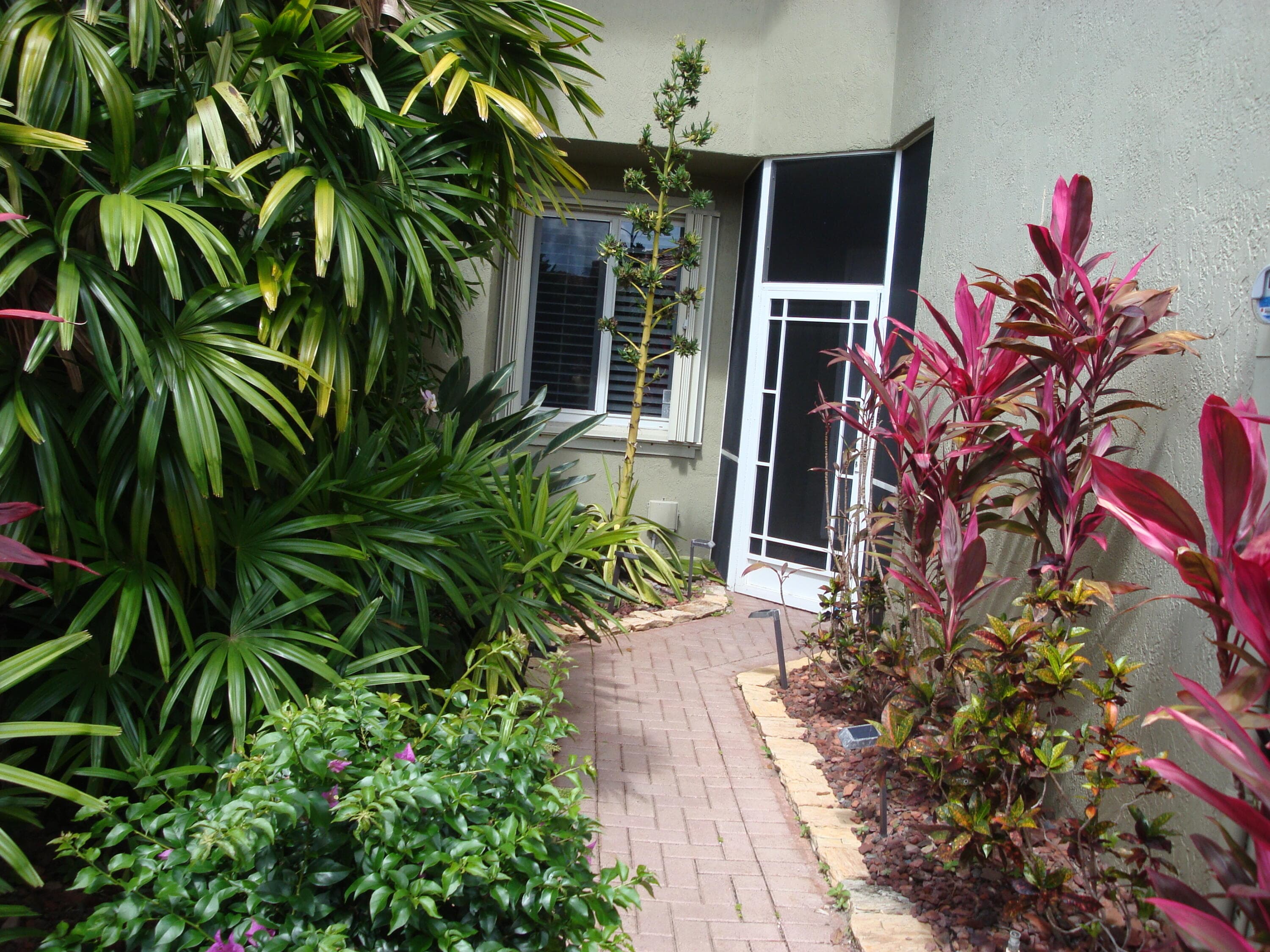 5736 NW 127th Terrace, Coral Springs, FL 33076 — photo 2 of 24