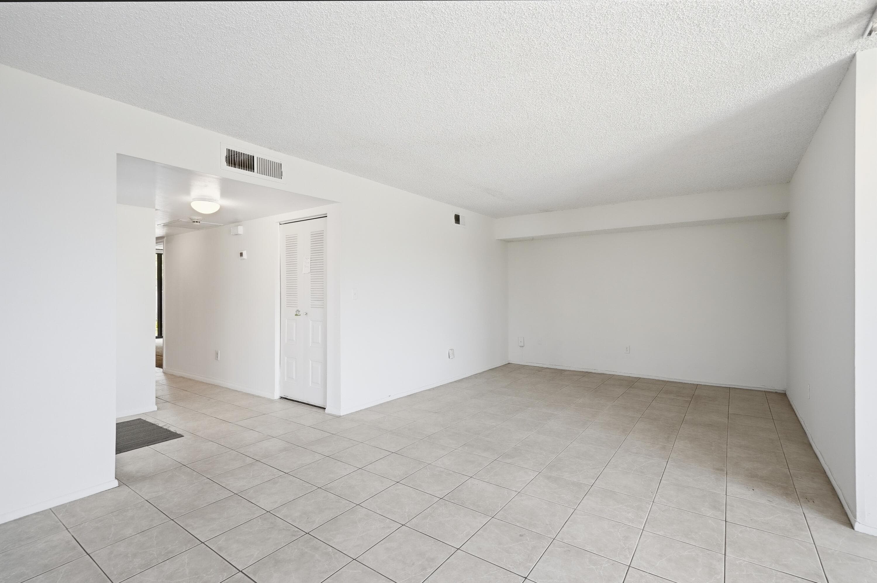 20615 NE 7th Court, Miami, FL 33179 — photo 5 of 37