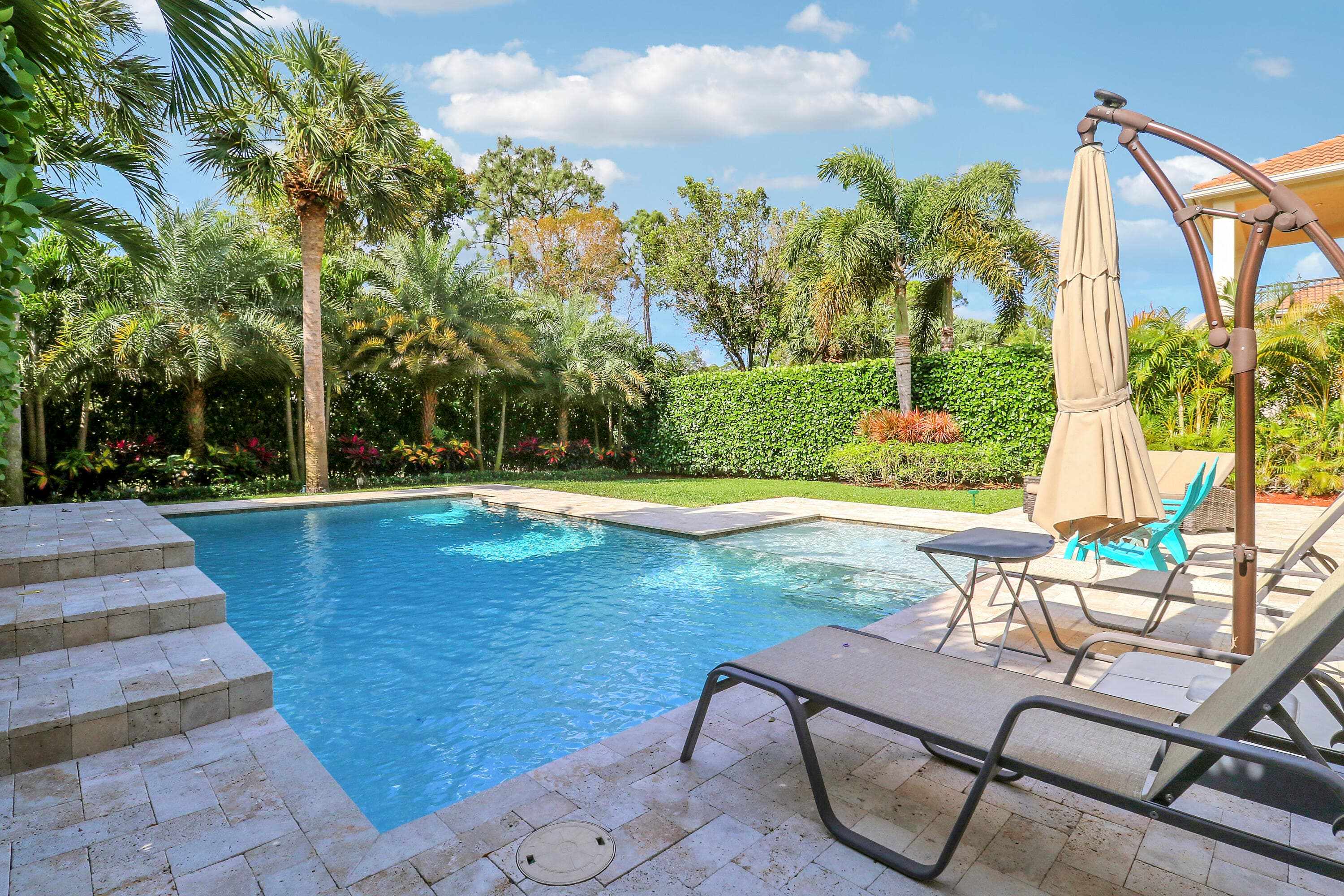 8088 Bautista Way, Palm Beach Gardens, FL 33418 — photo 2 of 60