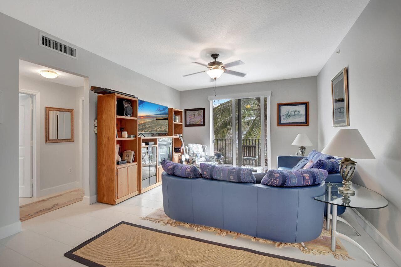 250 NE 3rd Avenue 1408, Delray Beach, FL 33444 — photo 12 of 45