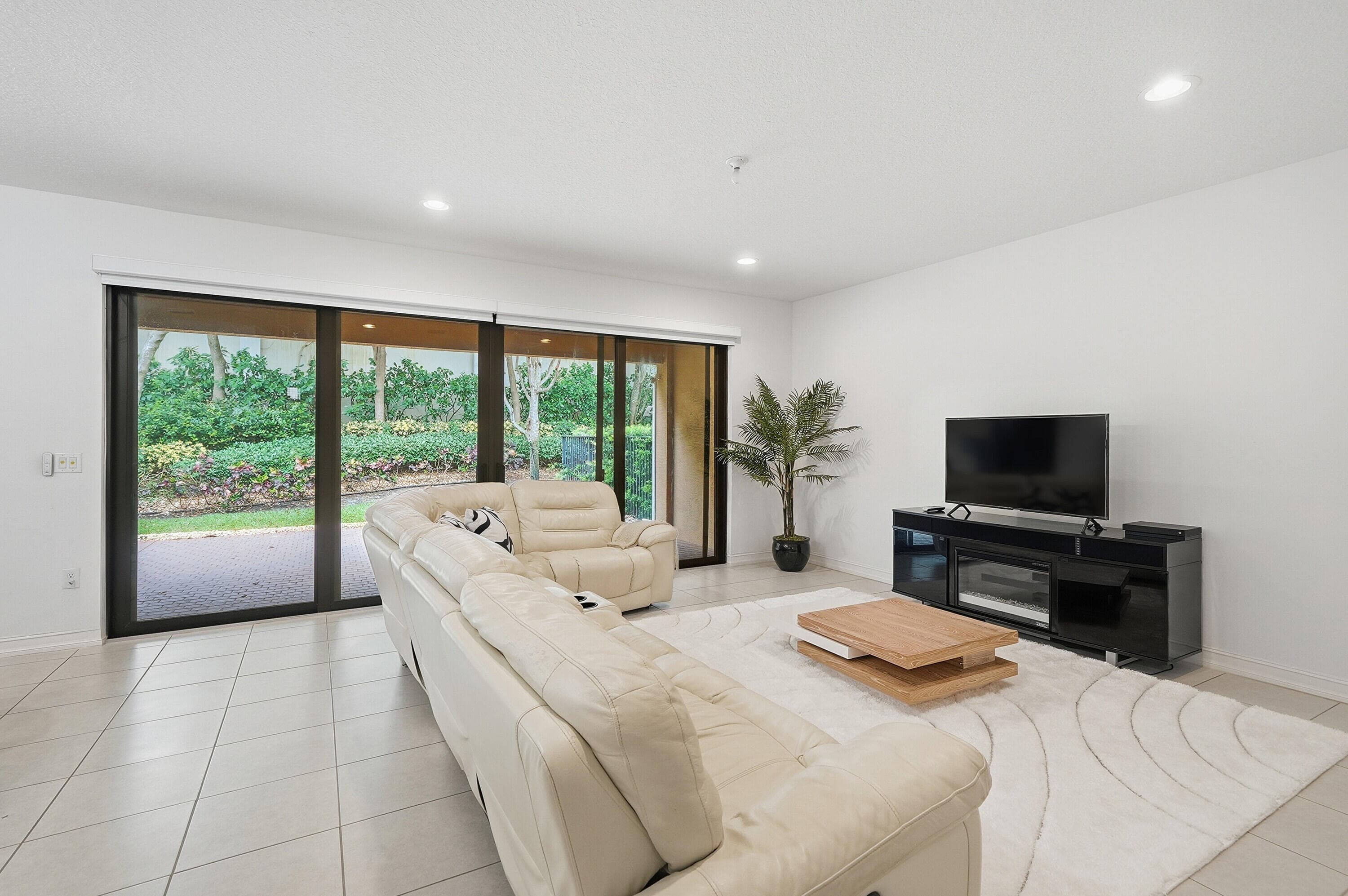 14085 Paverstone Terrace, Delray Beach, FL 33446 — photo 6 of 46