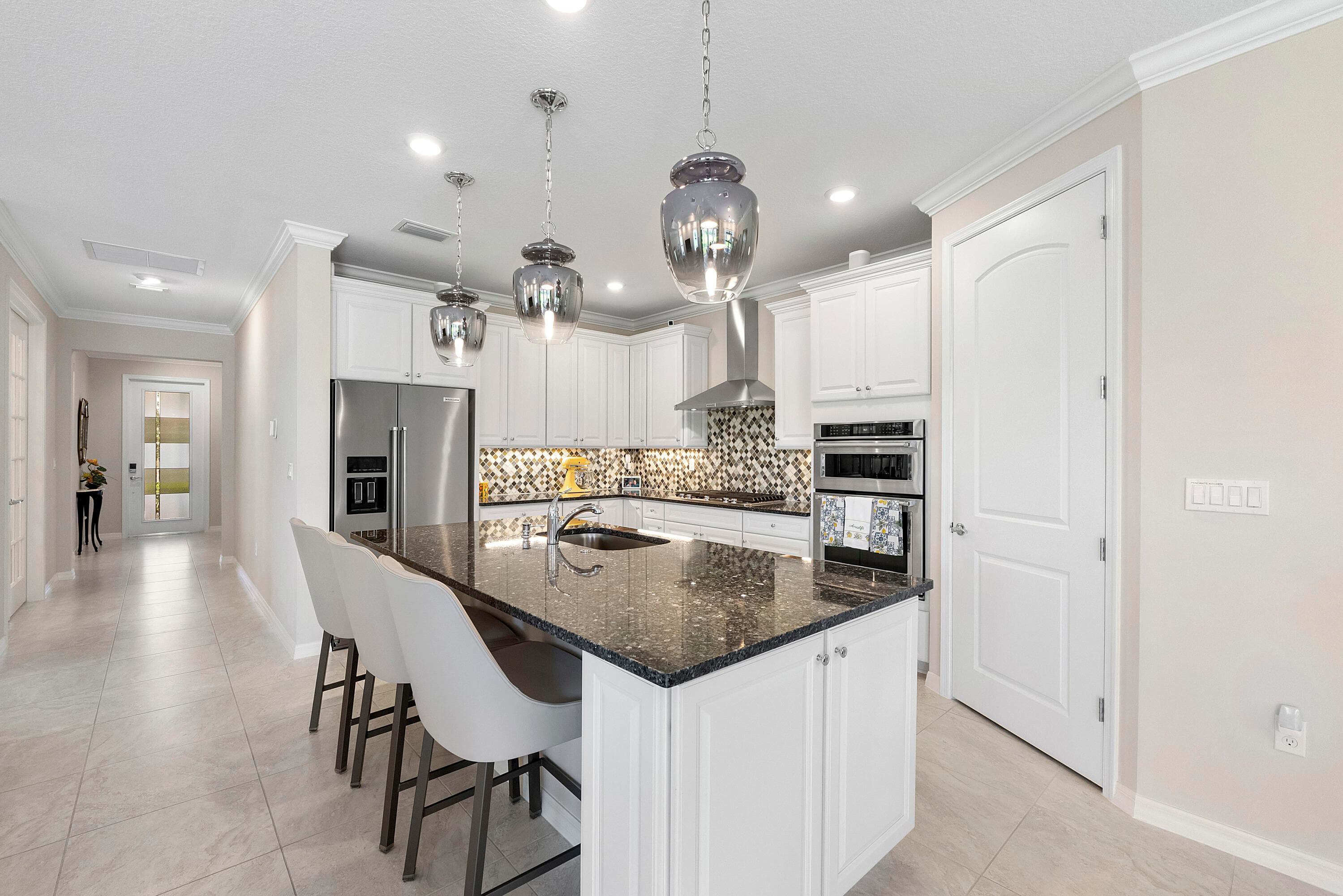 4640 E Pinehurst Trl Trail E, Fort Lauderdale, FL 33309 — photo 29 of 91