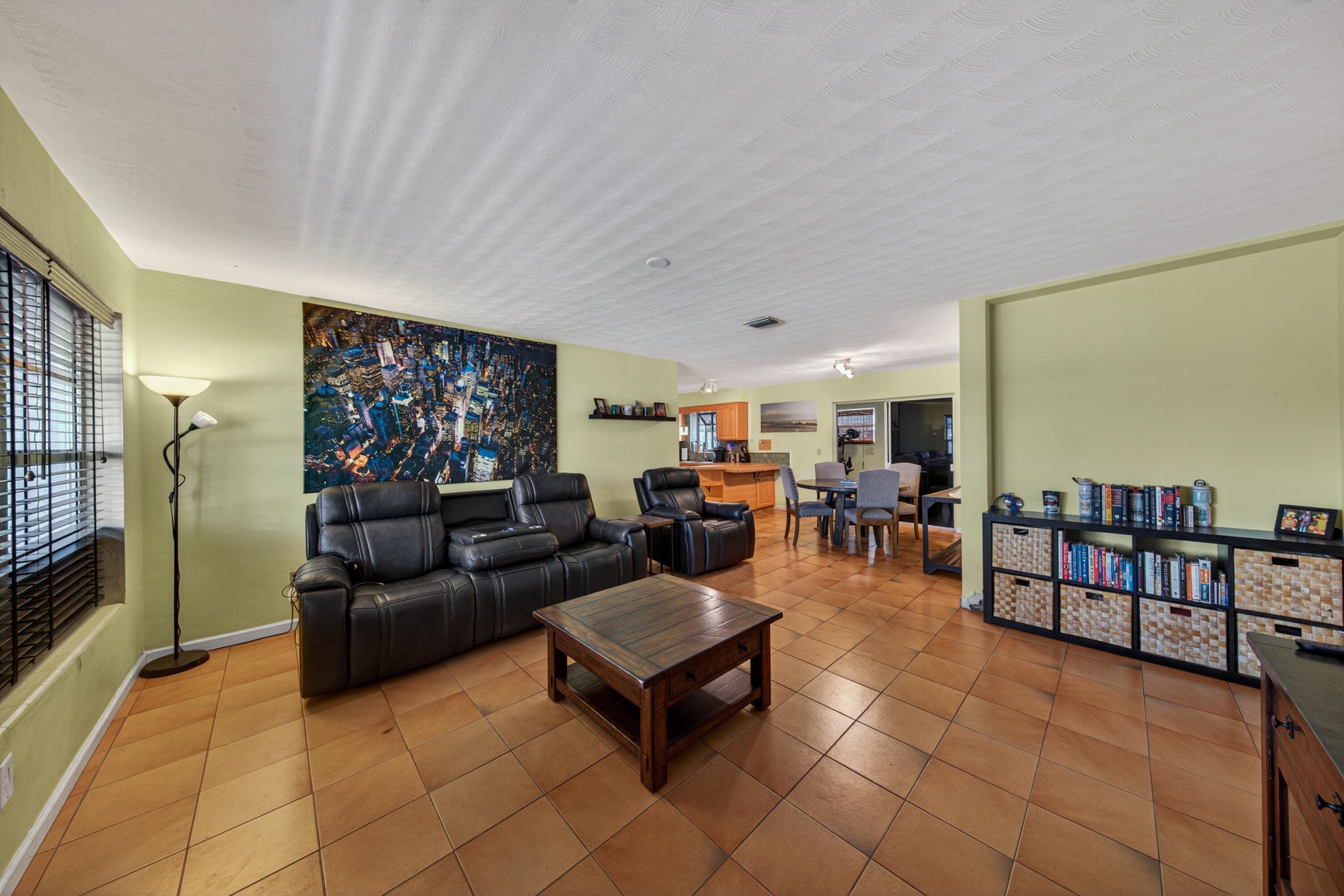 1211 NE 35th Street, Pompano Beach, FL 33064 — photo 4 of 50
