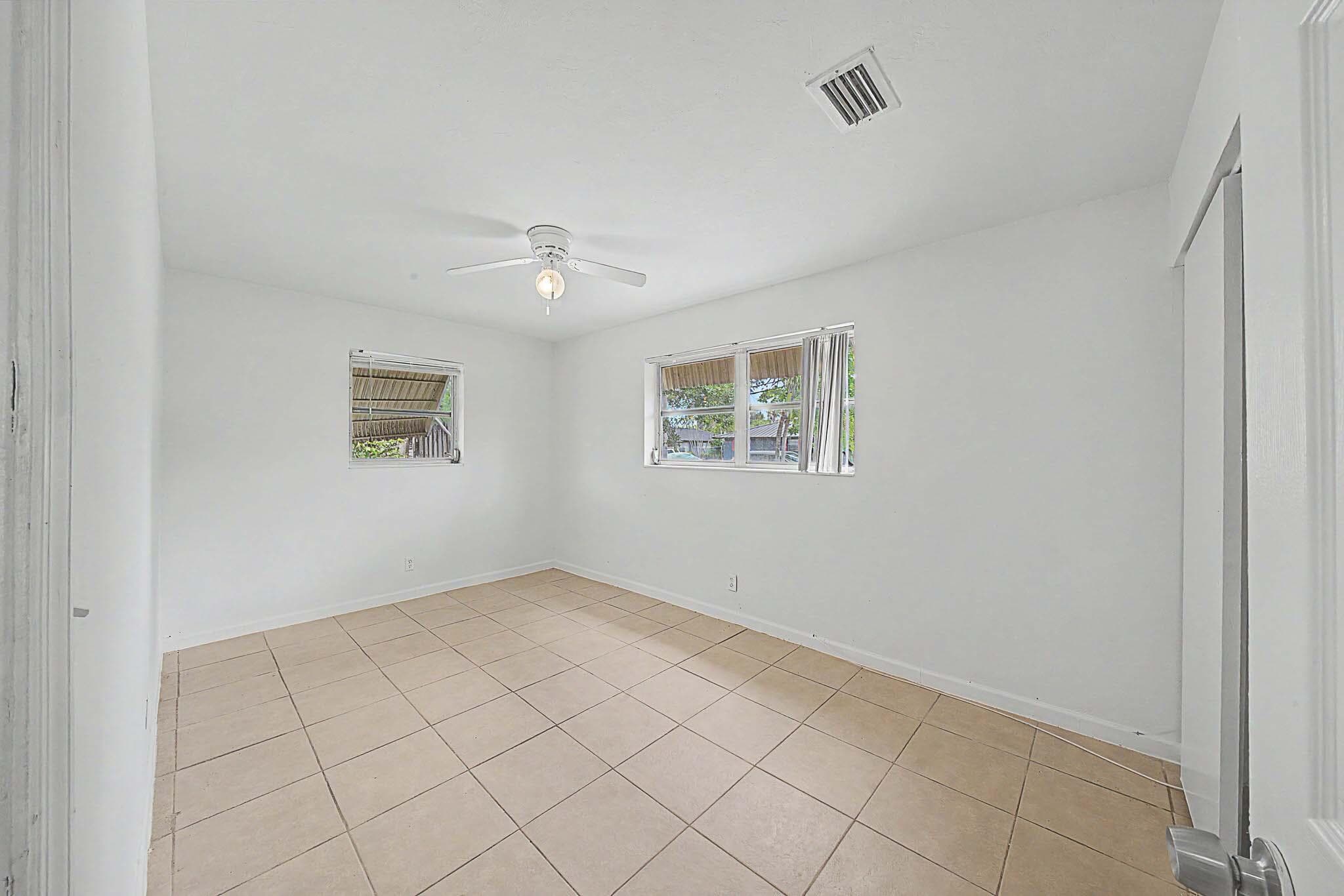 301 SE 21st Avenue, Boynton Beach, FL 33435 — photo 12 of 40