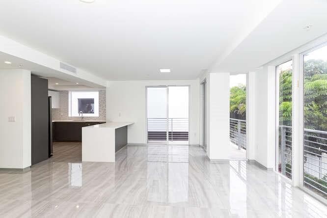 700 NE 14th Avenue 206, Fort Lauderdale, FL 33304 — photo 7 of 73