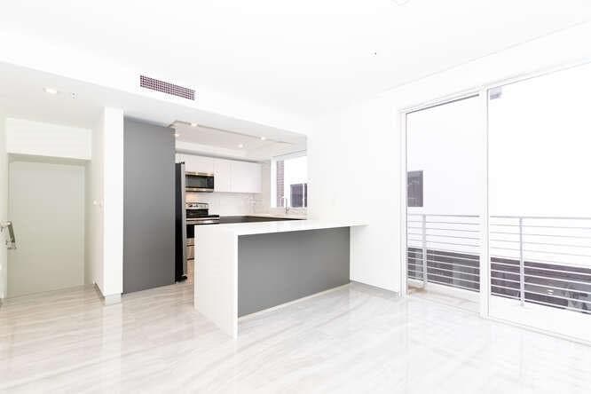 700 NE 14th Avenue 206, Fort Lauderdale, FL 33304 — photo 9 of 73