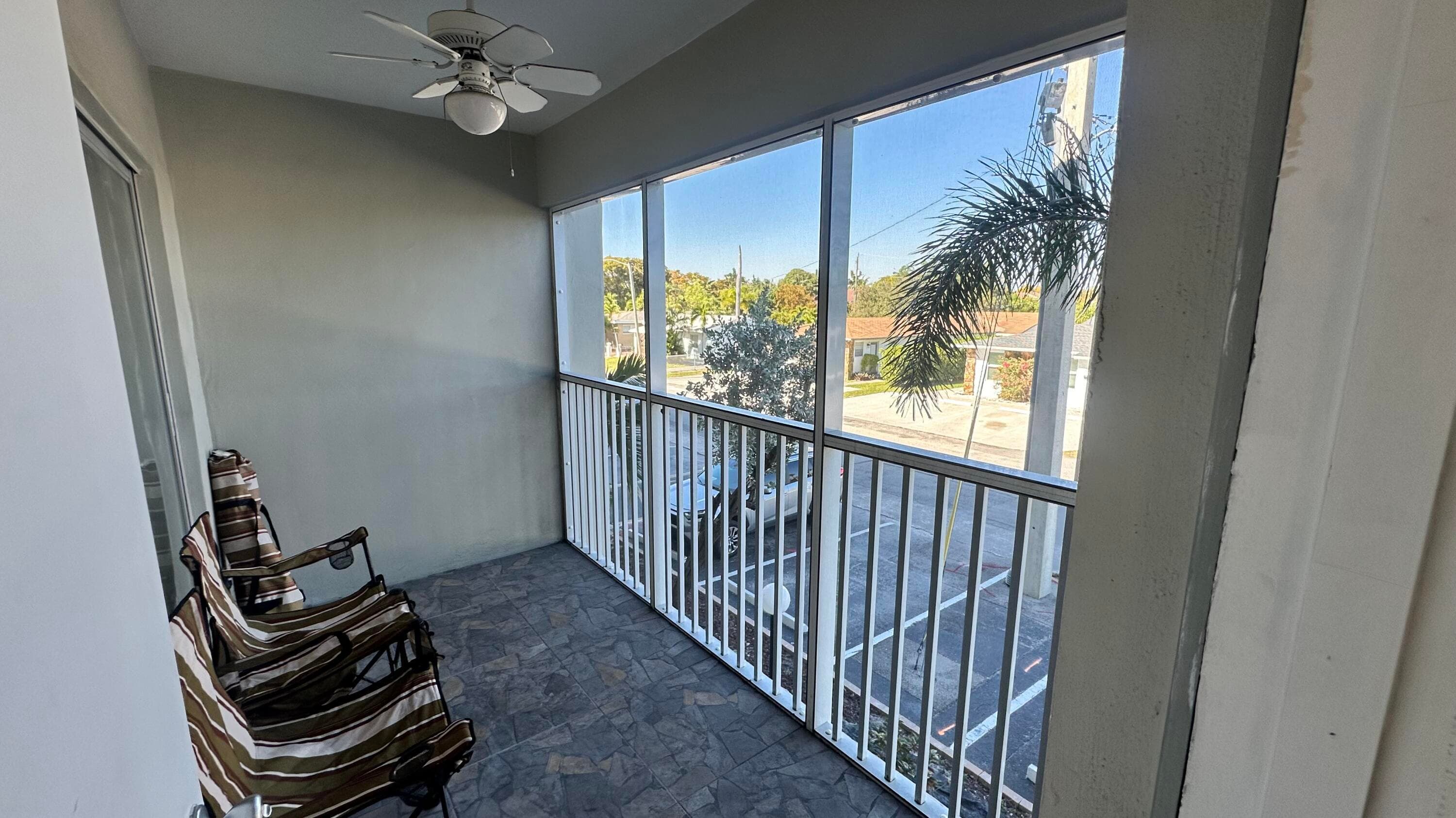 330 SE 2nd Street 202g, Hallandale Beach, FL 33009 — photo 9 of 18