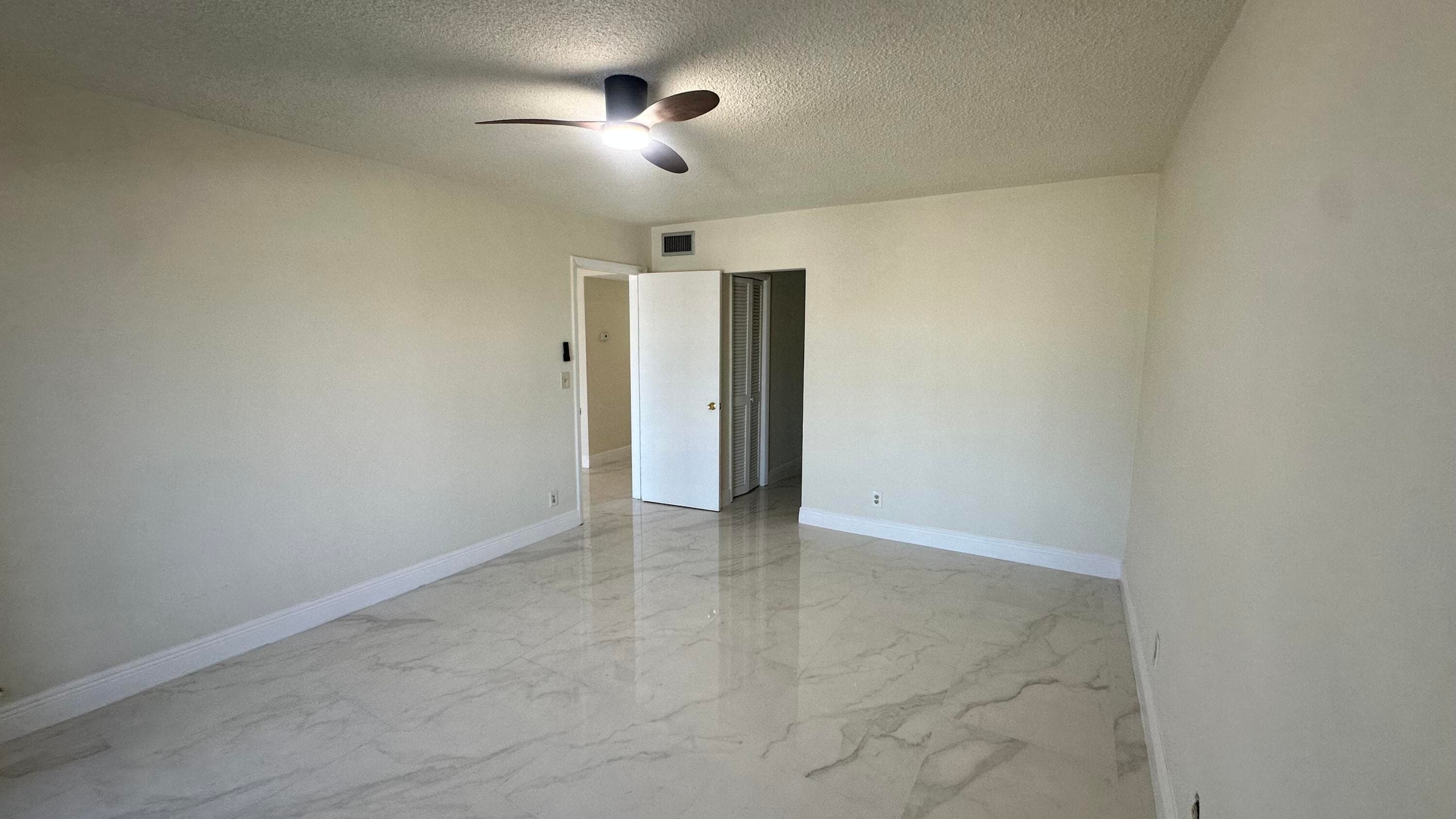 330 SE 2nd Street 202g, Hallandale Beach, FL 33009 — photo 5 of 18