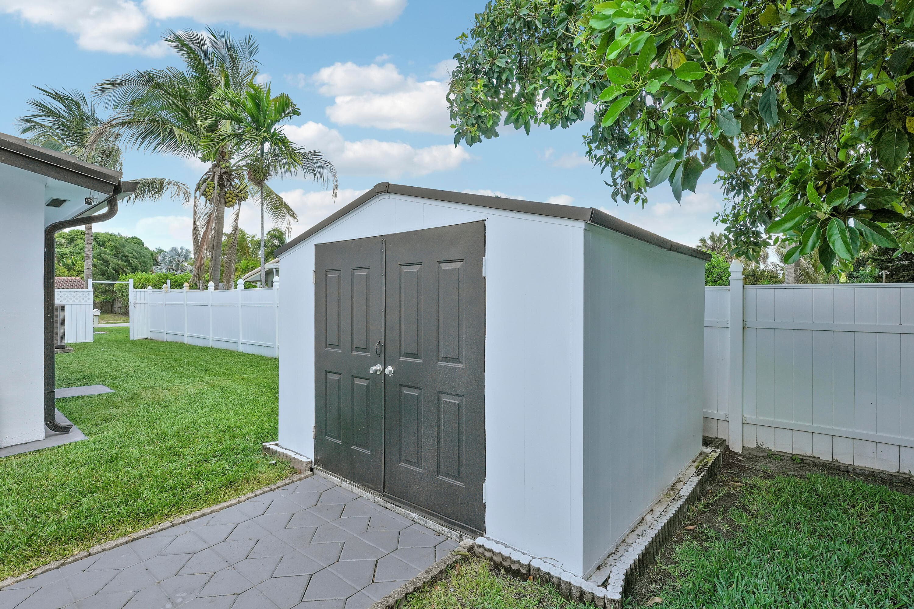 1360 SW 32nd Street, Fort Lauderdale, FL 33315 — photo 46 of 58