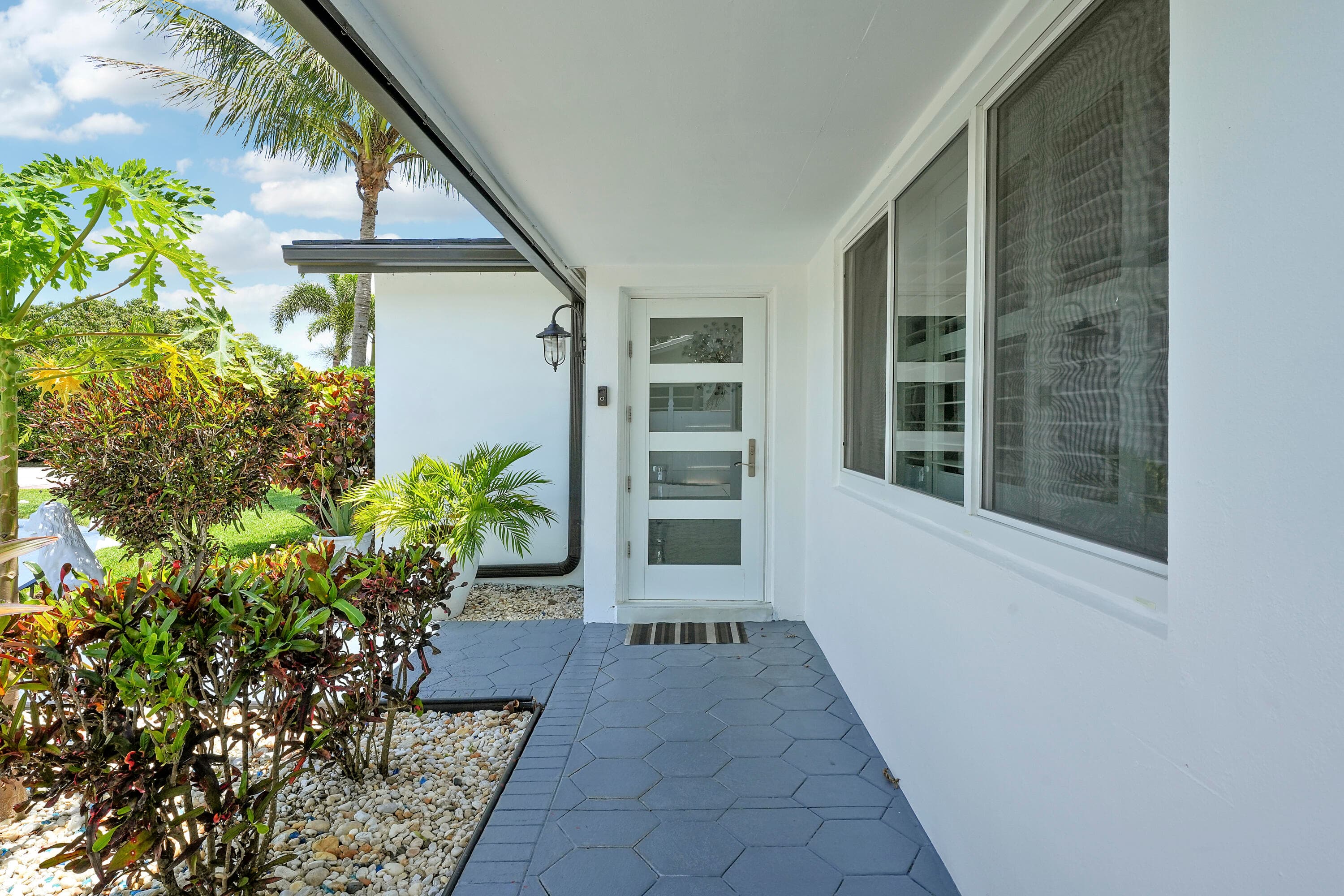 1360 SW 32nd Street, Fort Lauderdale, FL 33315 — photo 3 of 58