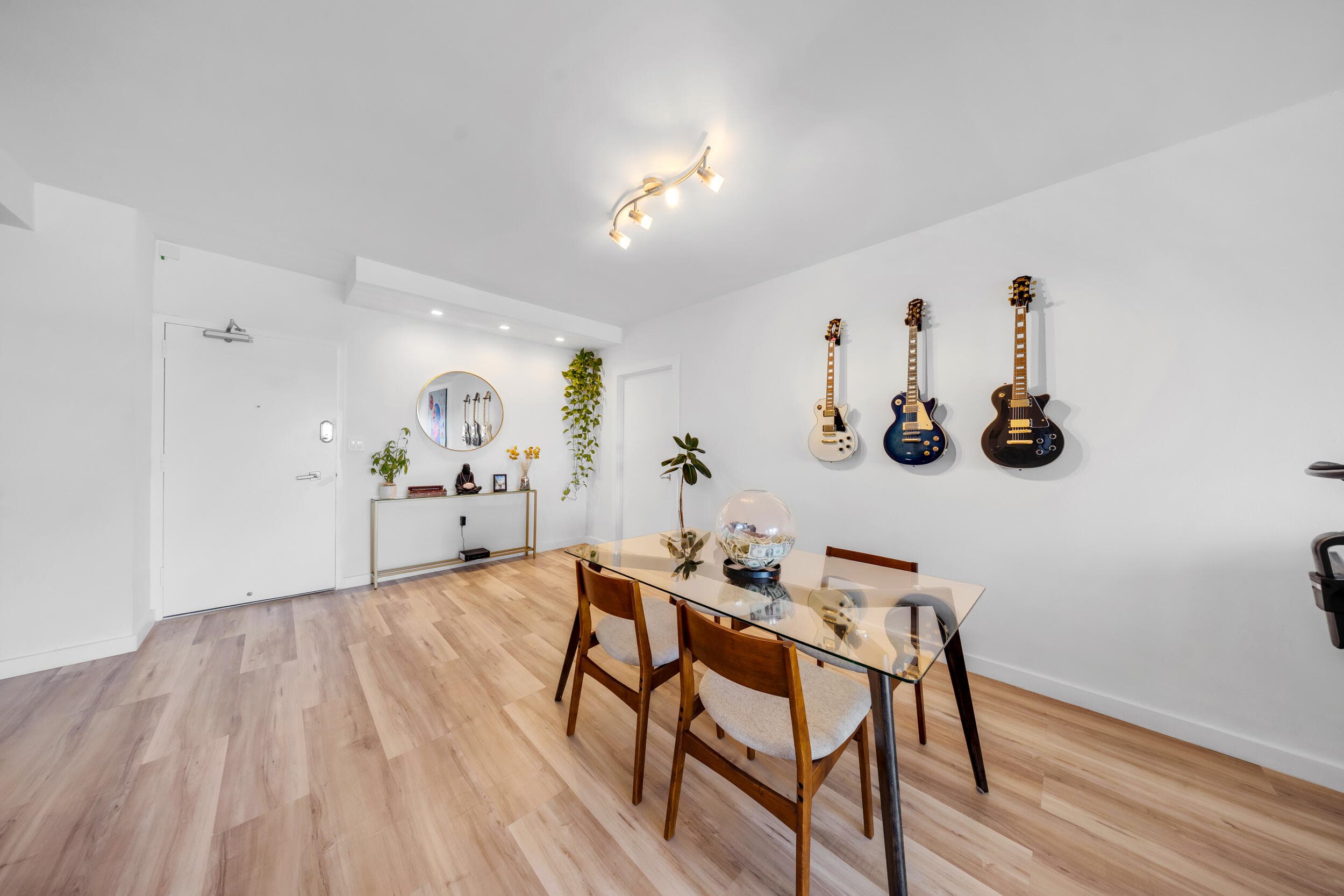300 Bayview Drive 1614, Sunny Isles Beach, FL 33160 — photo 11 of 31