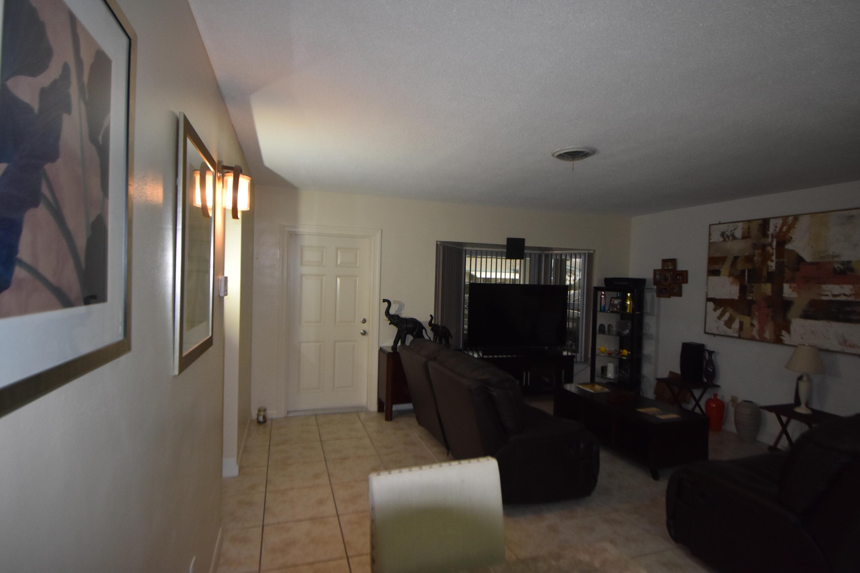 4250 NW 49th Terrace, Lauderdale Lakes, FL 33319 — photo 8 of 28