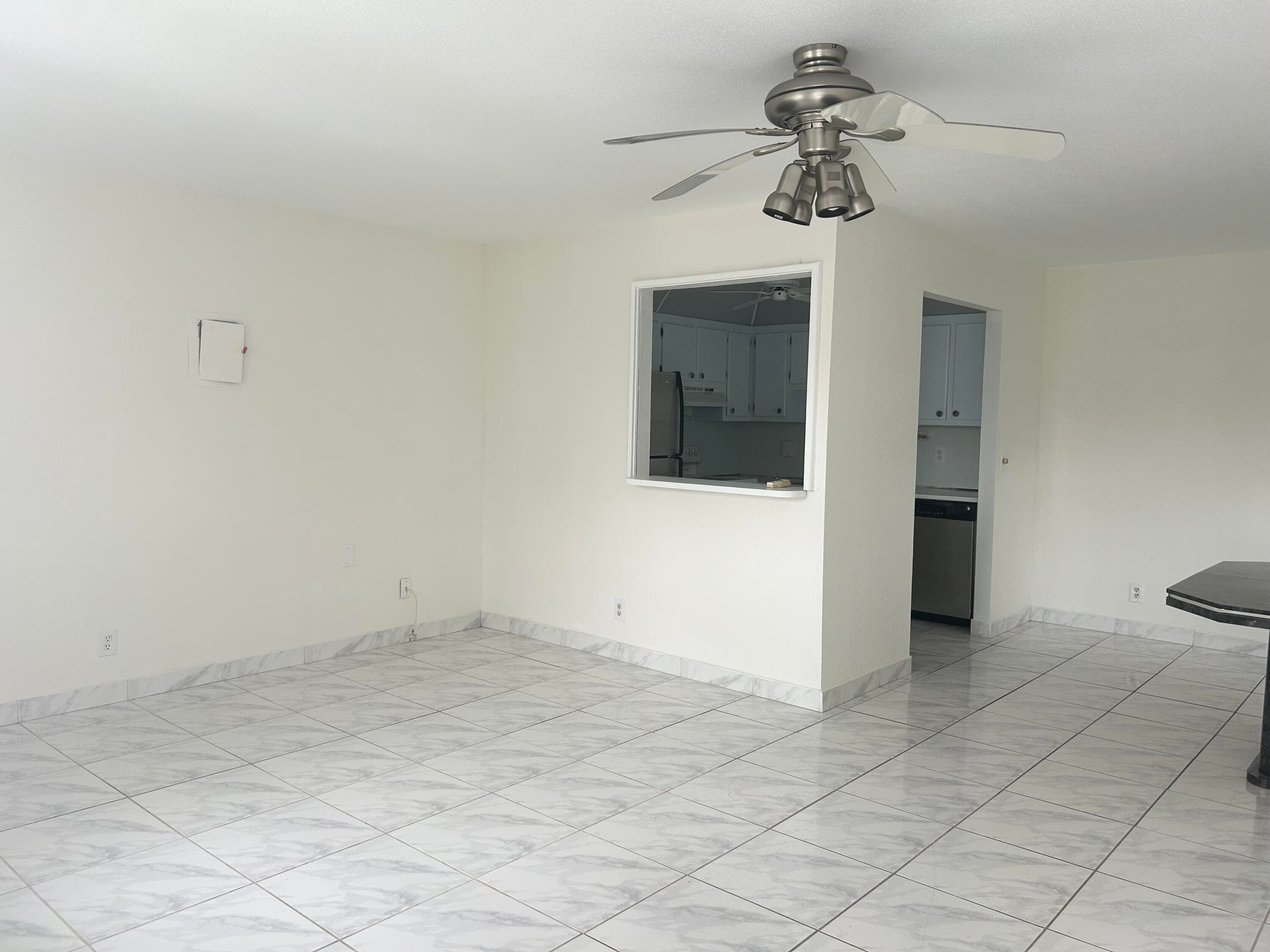 183 Valencia 183, Delray Beach, FL 33446 — photo 11 of 34