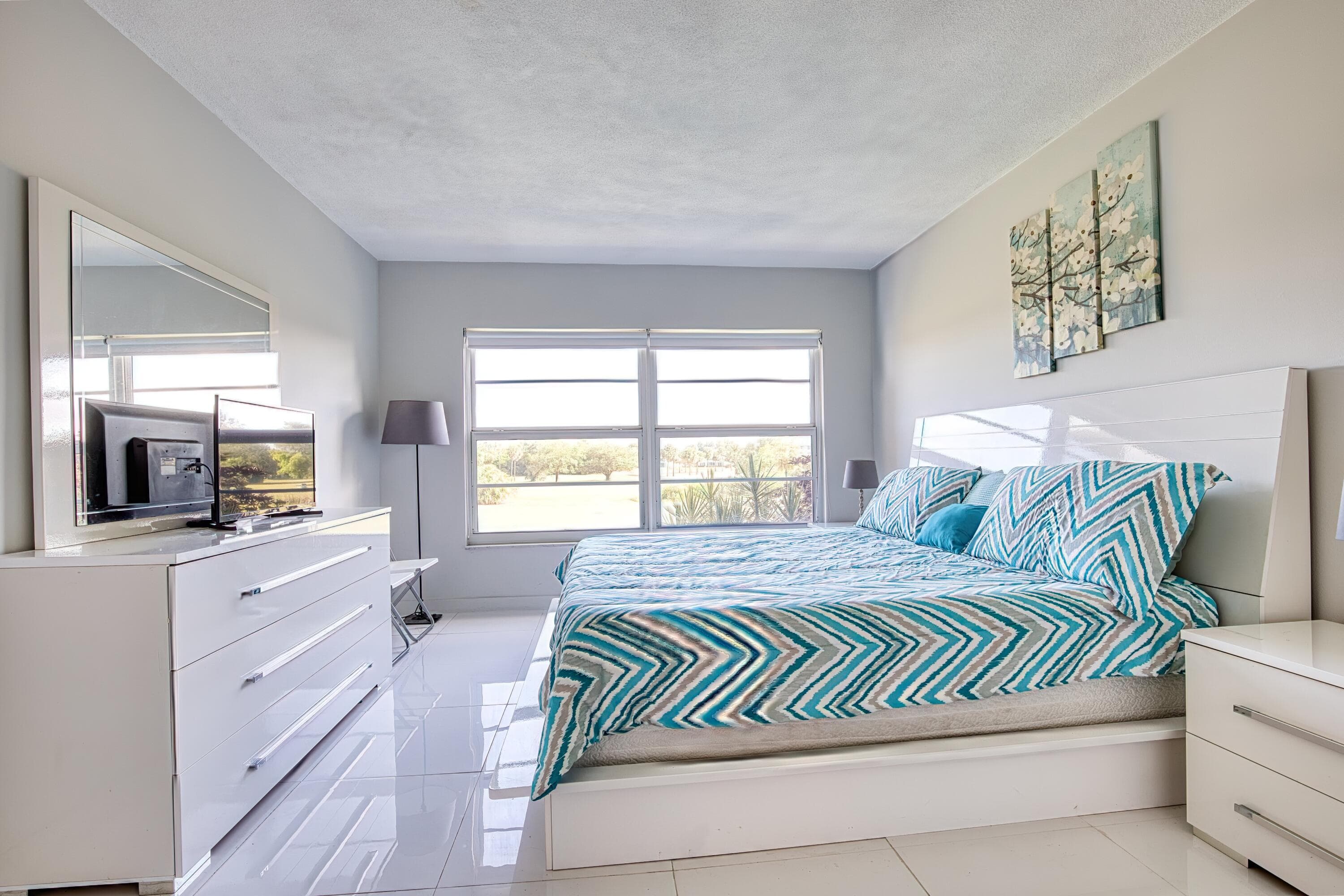 2950 N Palm Aire Drive 205, Pompano Beach, FL 33069 — photo 11 of 31