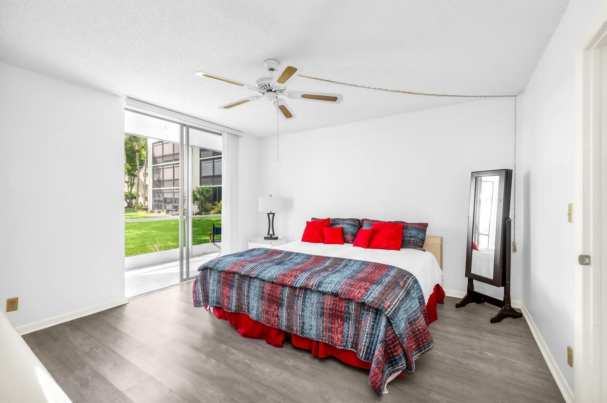 5220 Las Verdes Circle 108, Delray Beach, FL 33484 — photo 15 of 33