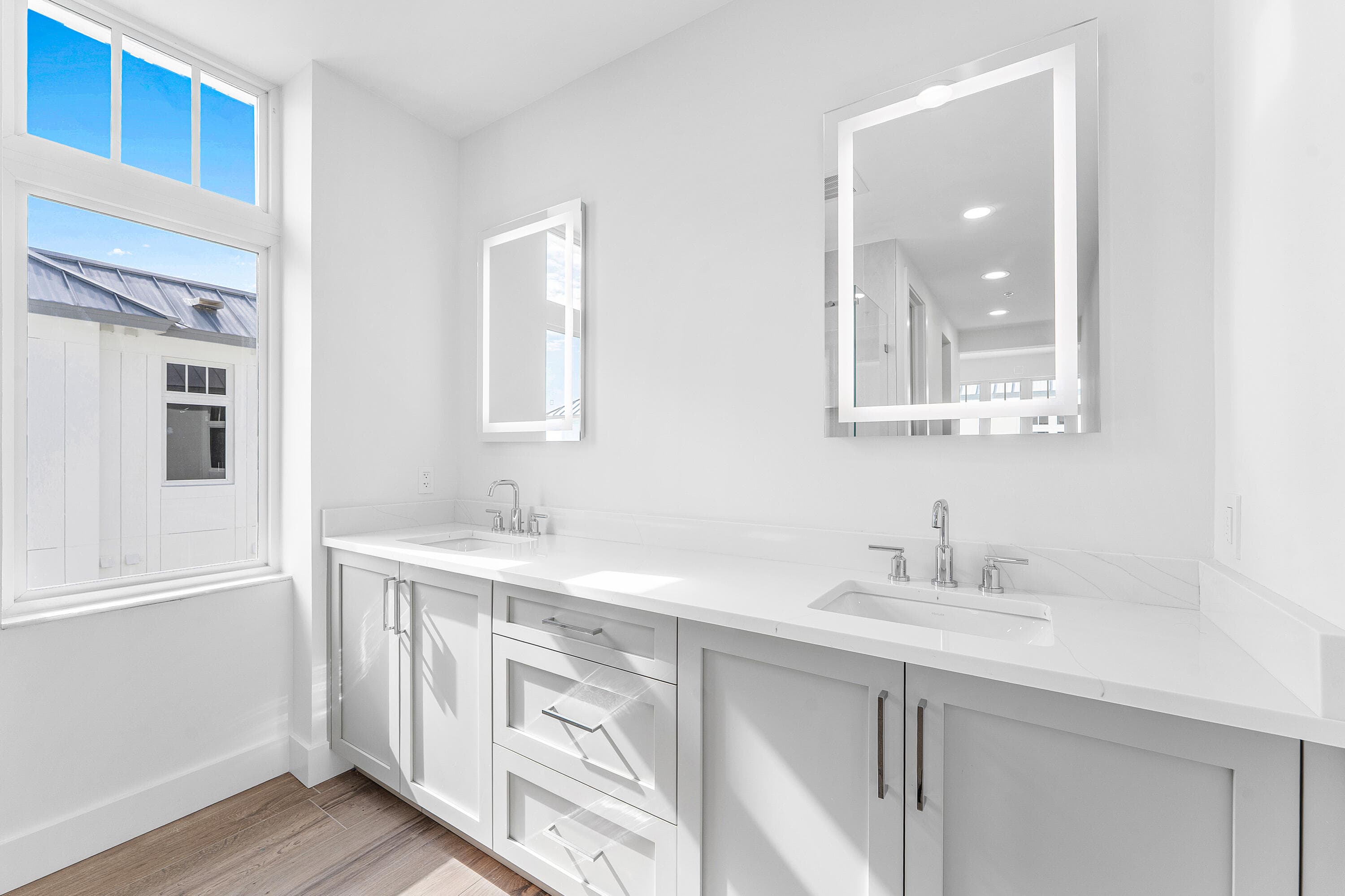 180 Lake Drive 2304, Palm Beach Shores, FL 33404 — photo 11 of 37
