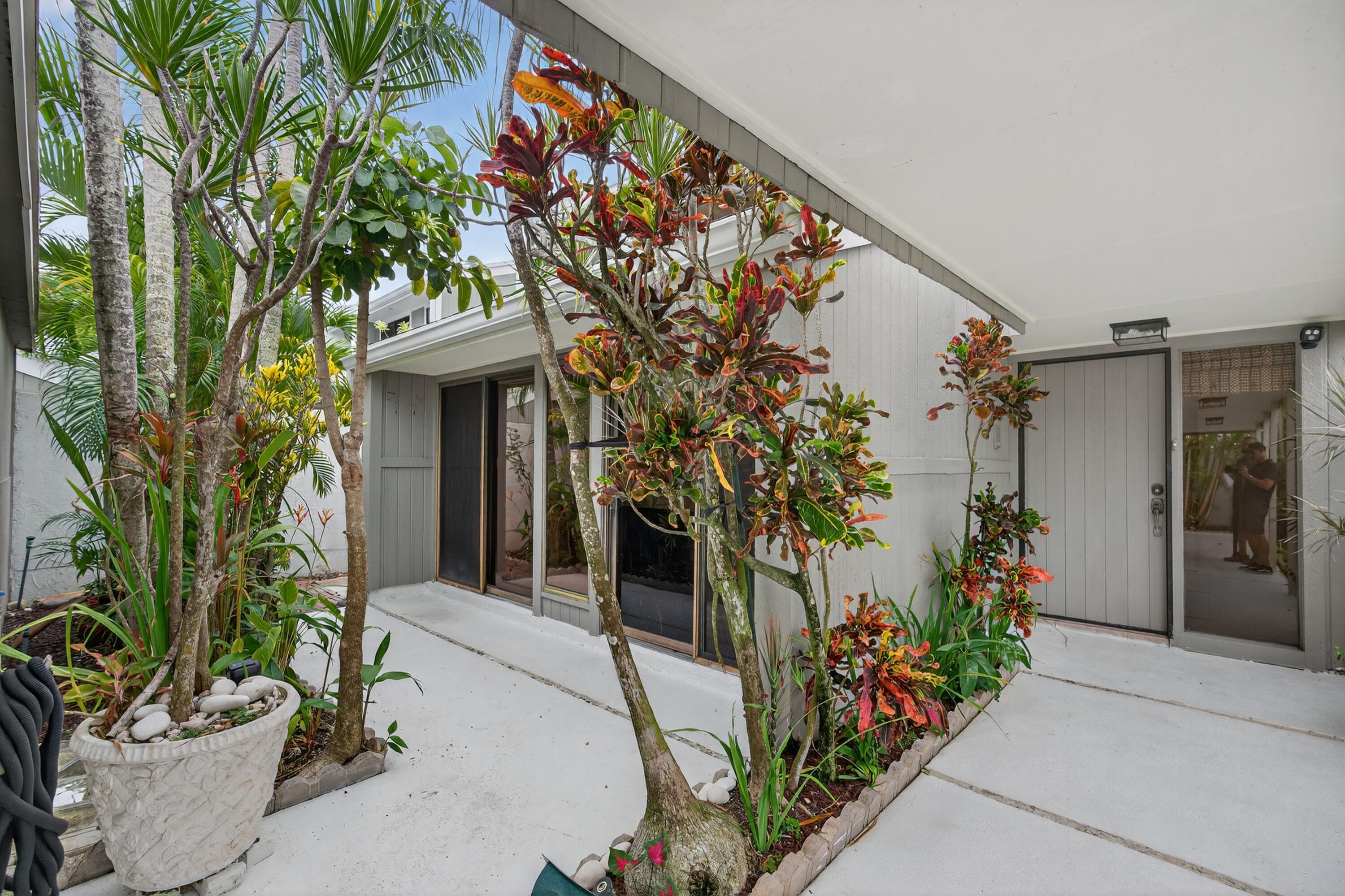 17145 Bay Street, Jupiter, FL 33477 — photo 6 of 43