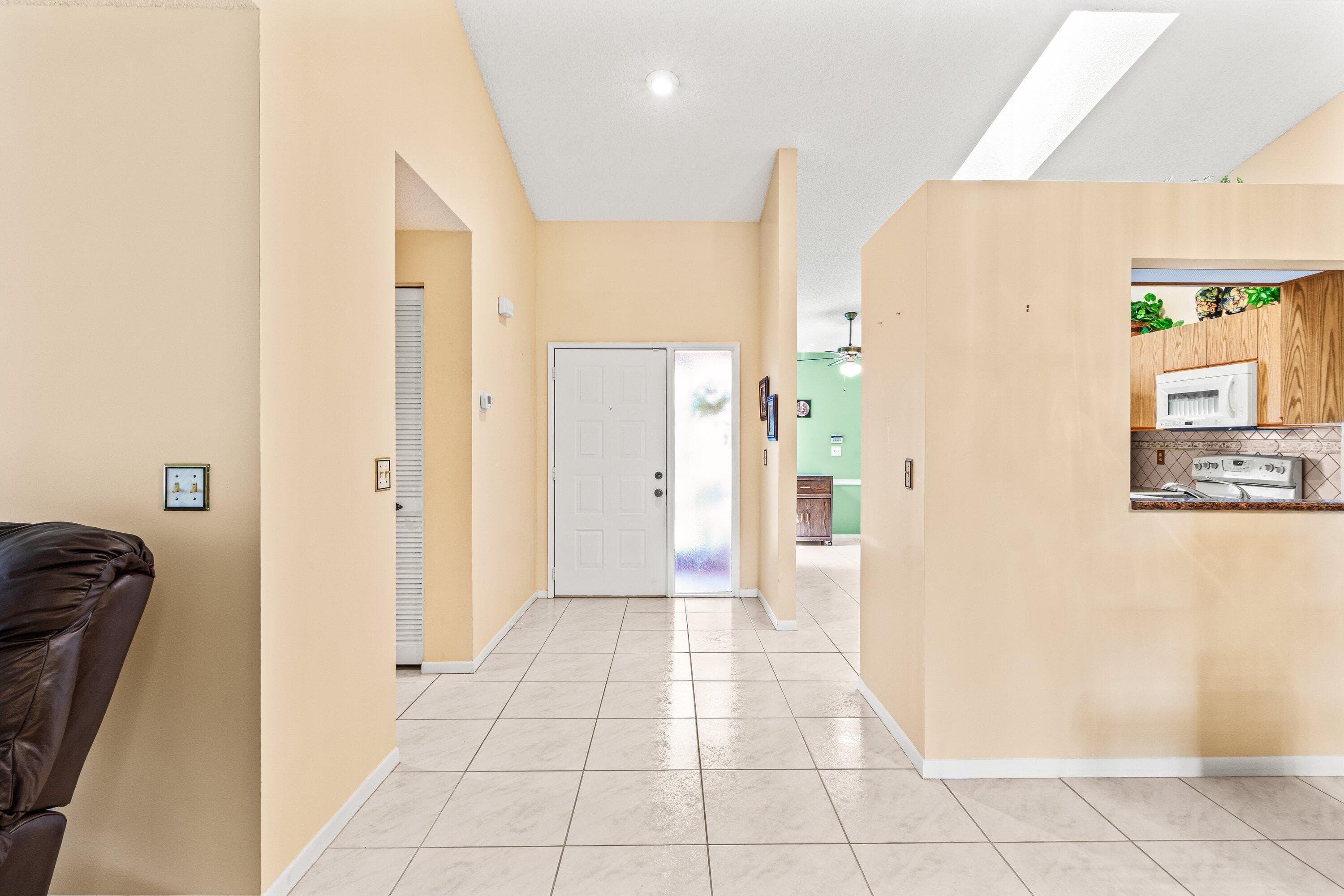 8356 Sunmeadow Lane, Boca Raton, FL 33496 — photo 5 of 34