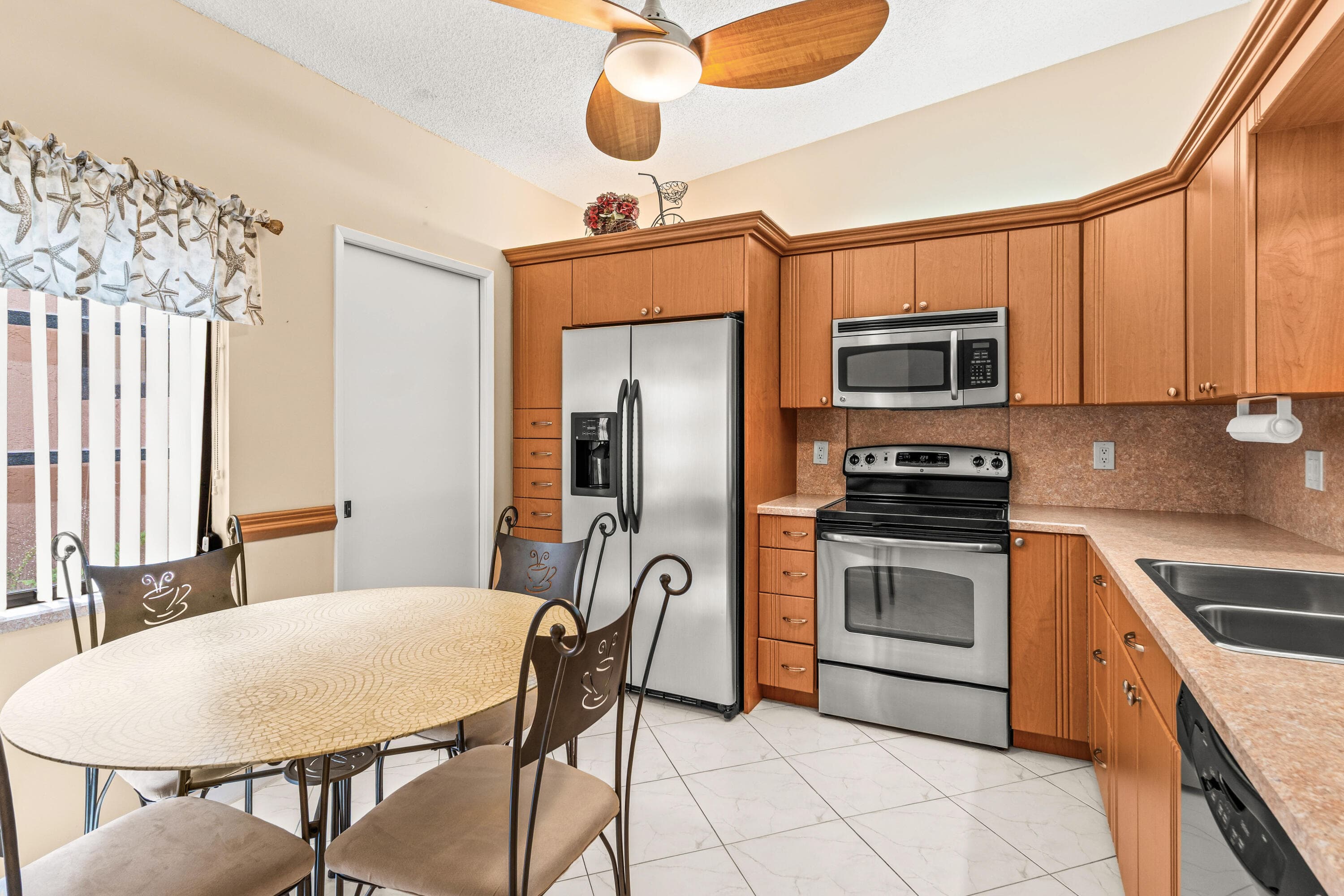 8241 Summersong Terrace, Boca Raton, FL 33496 — photo 6 of 38