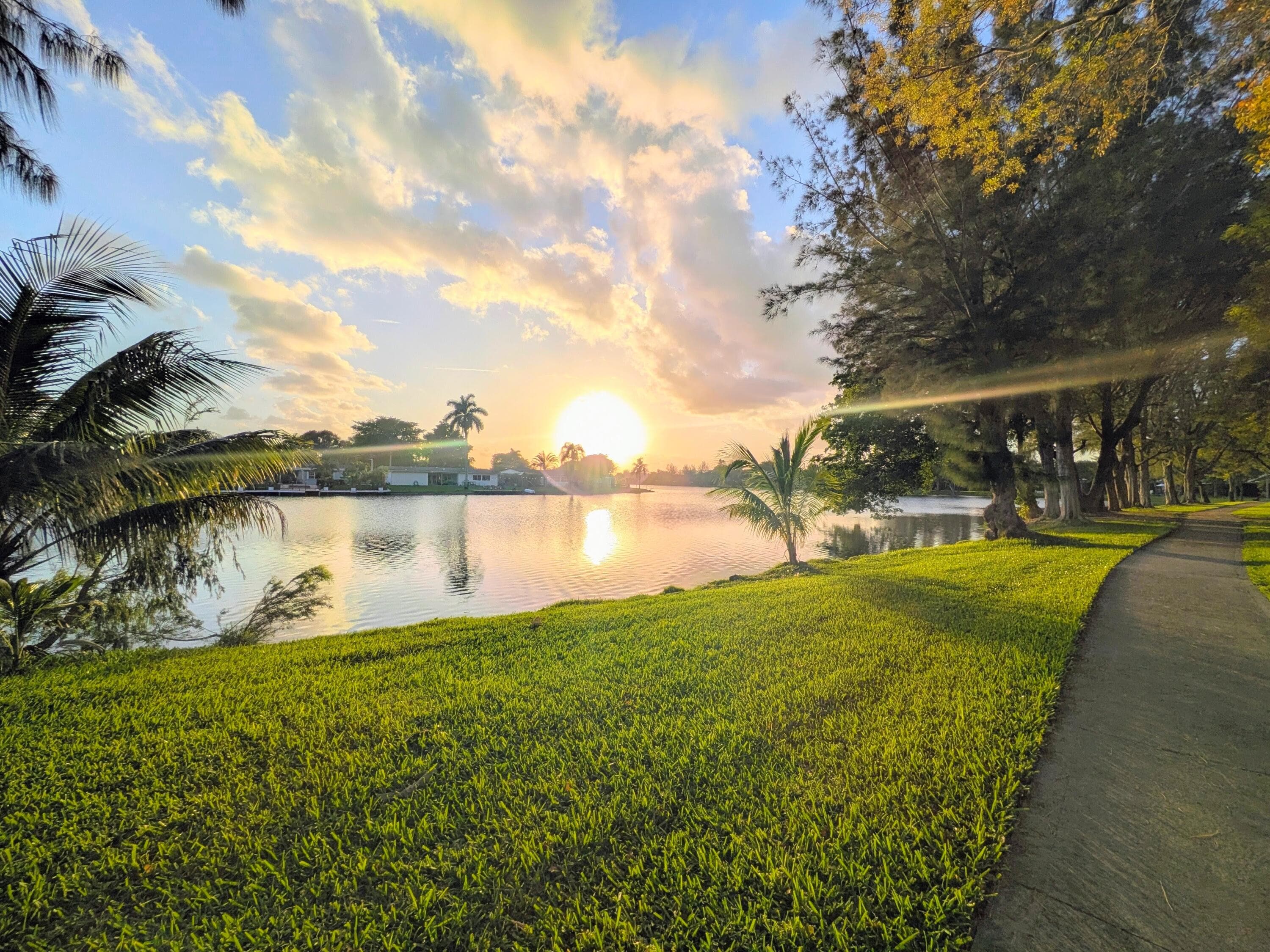 10180 E Cypress Court 10180, Pembroke Pines, FL 33026 — photo 24 of 25