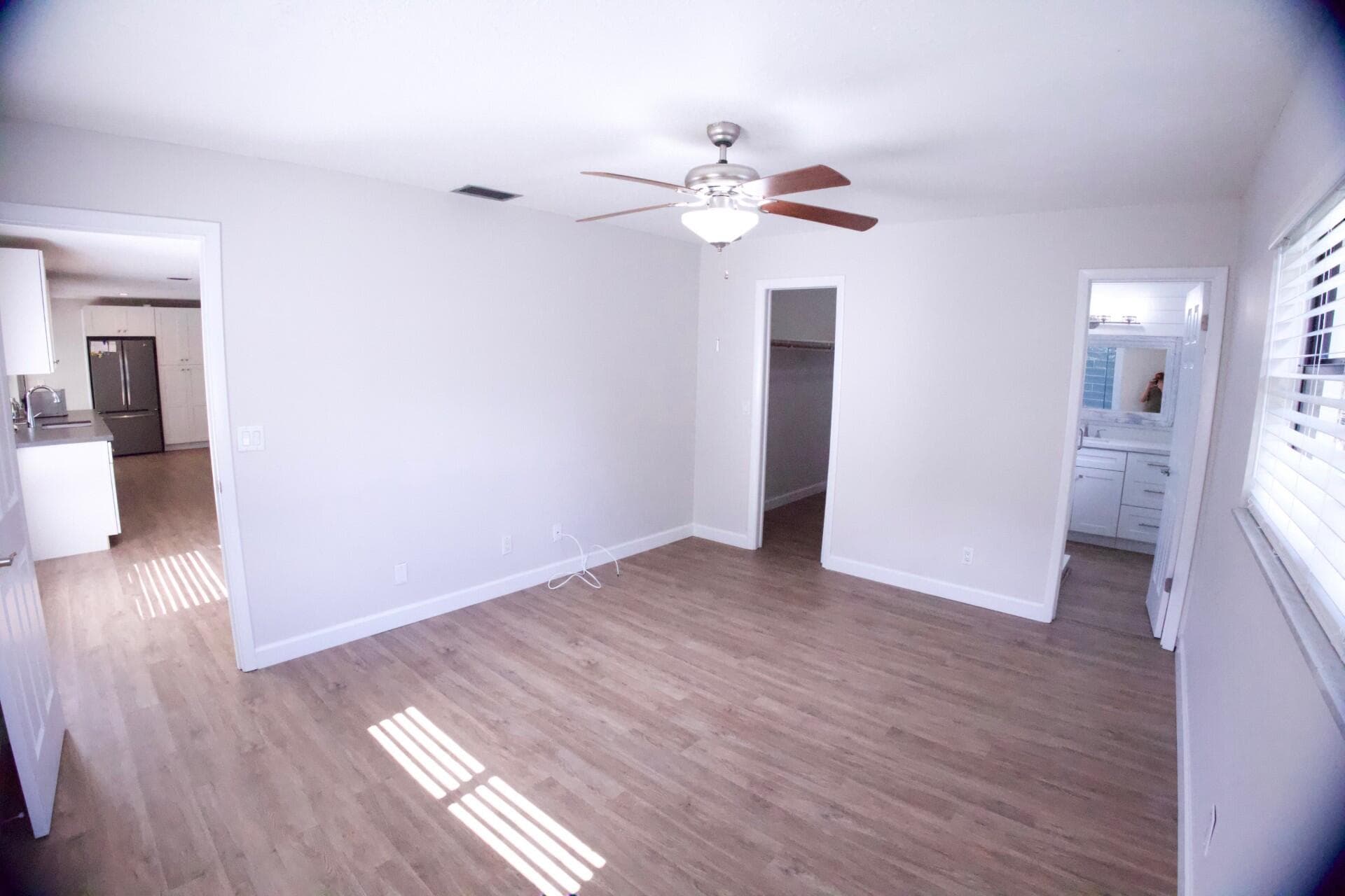 700 N Perry Avenue, Jupiter, FL 33458 — photo 8 of 34