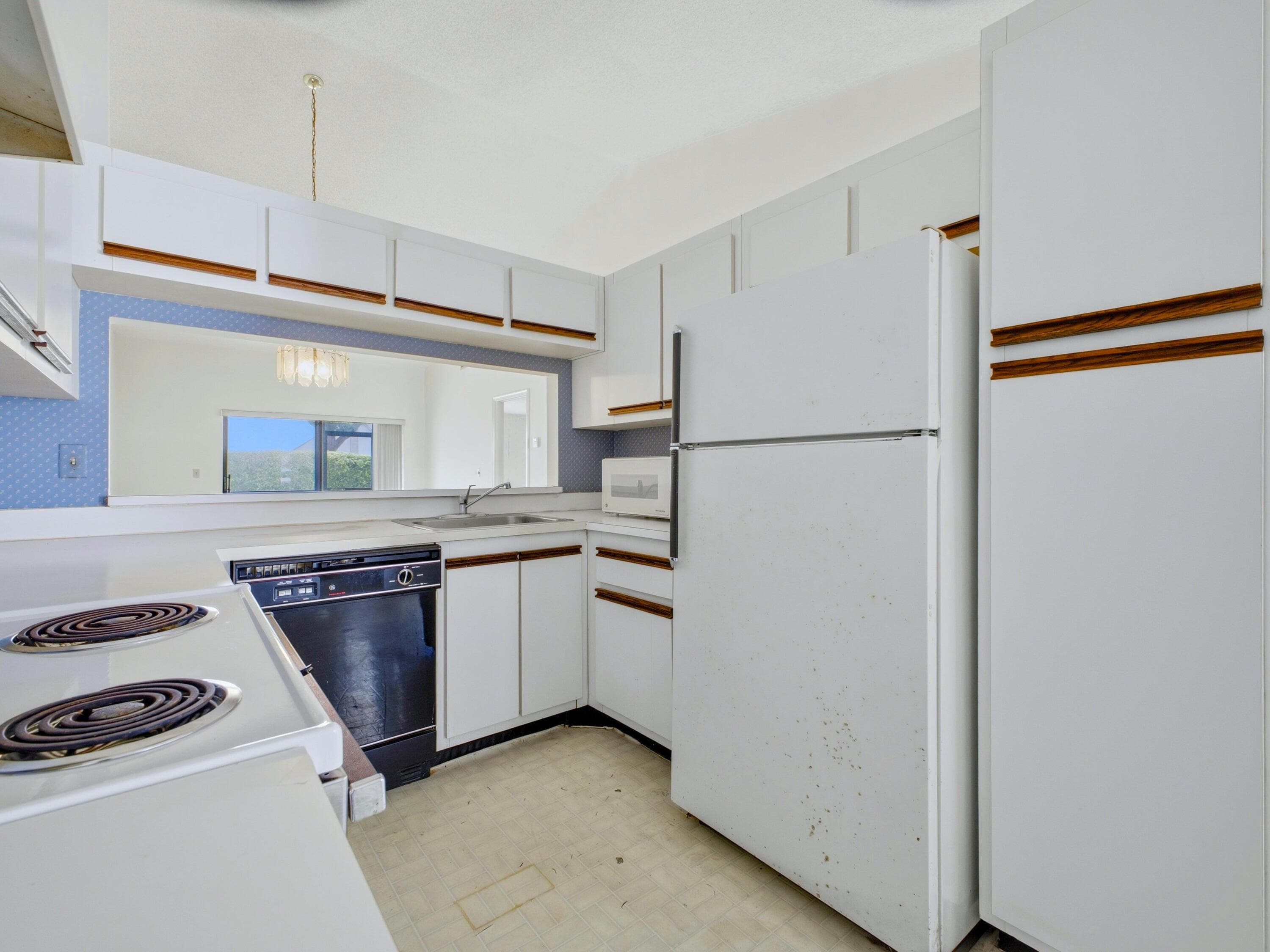 12269 Country Greens Boulevard, Boynton Beach, FL 33437 — photo 7 of 33