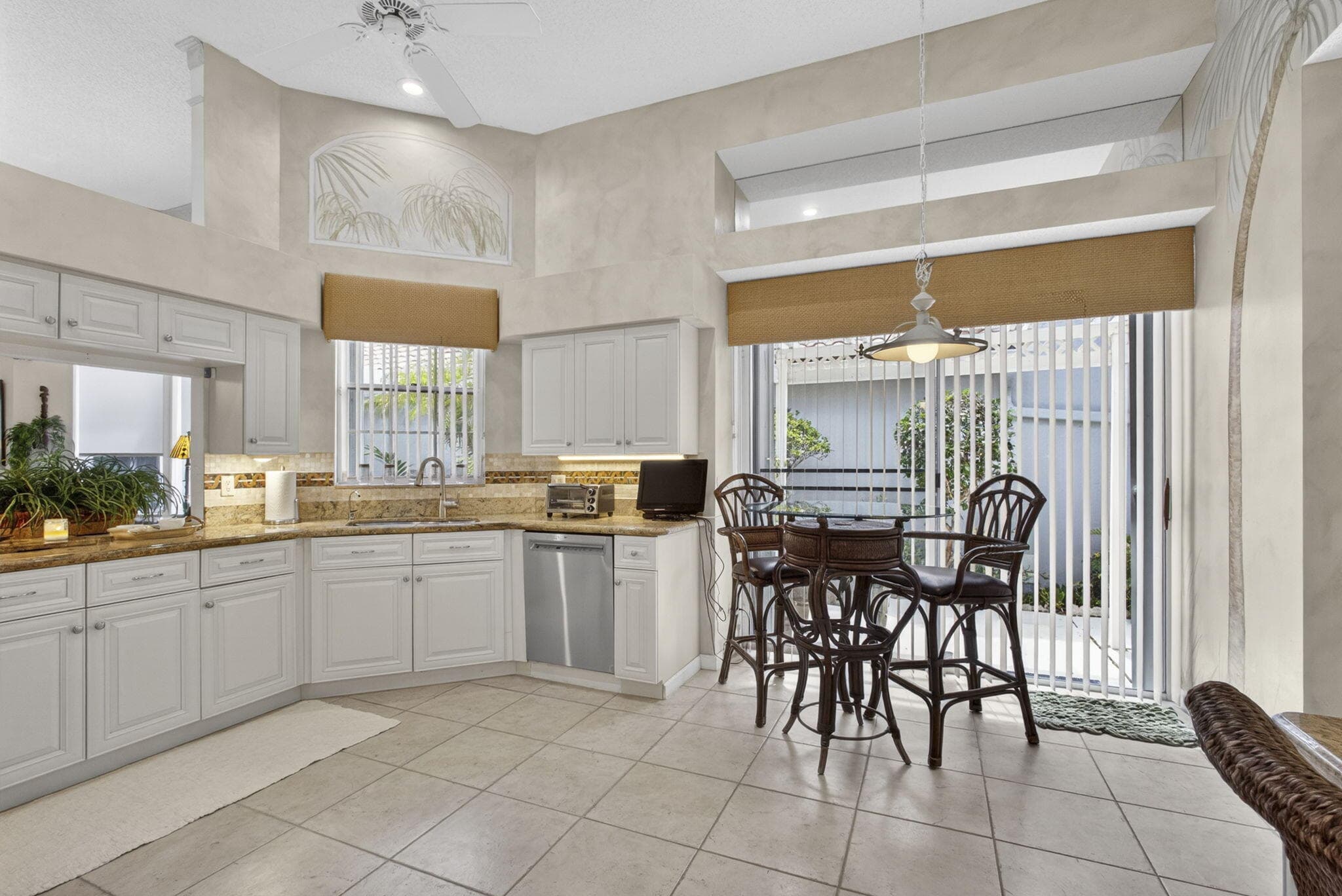 216 Eagleton Lake Boulevard, Palm Beach Gardens, FL 33418 — photo 7 of 30