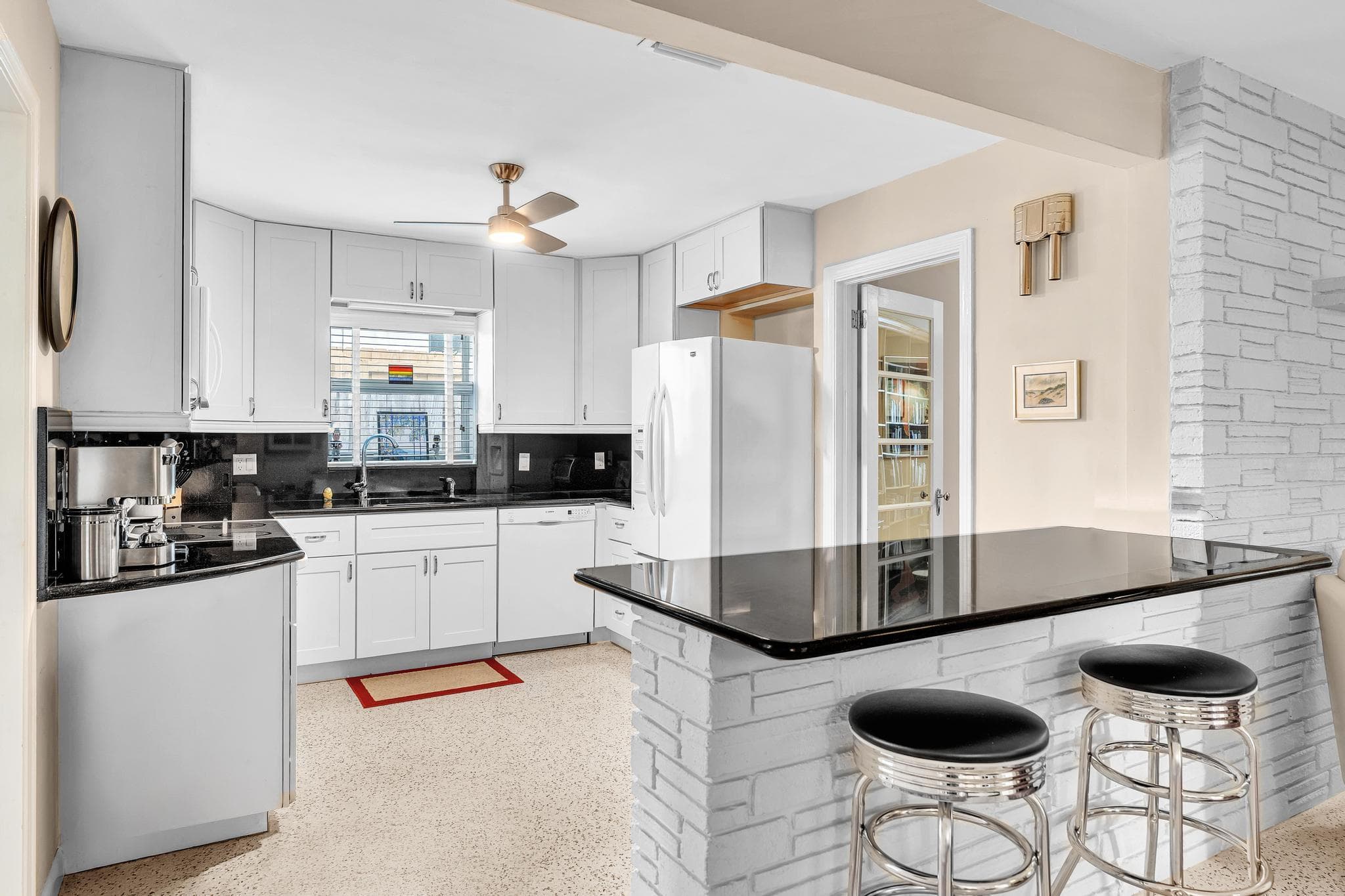 137 Auburn Drive, Lake Worth Beach, FL 33460 — photo 9 of 50