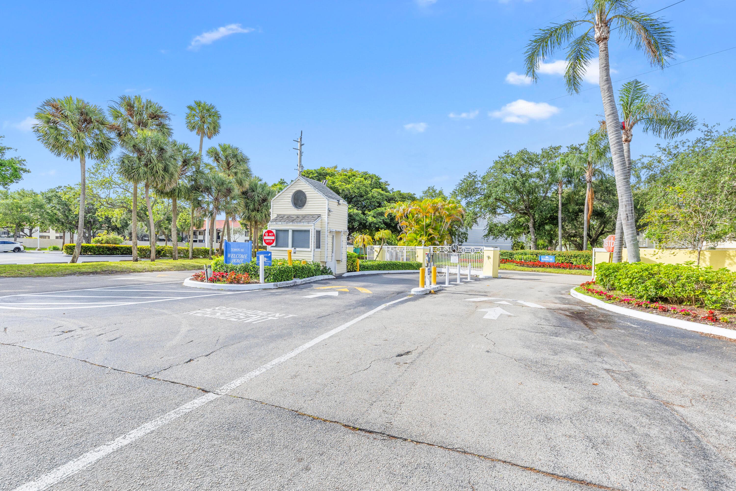 3469 NW 44th Street 104, Lauderdale Lakes, FL 33309 — photo 2 of 43
