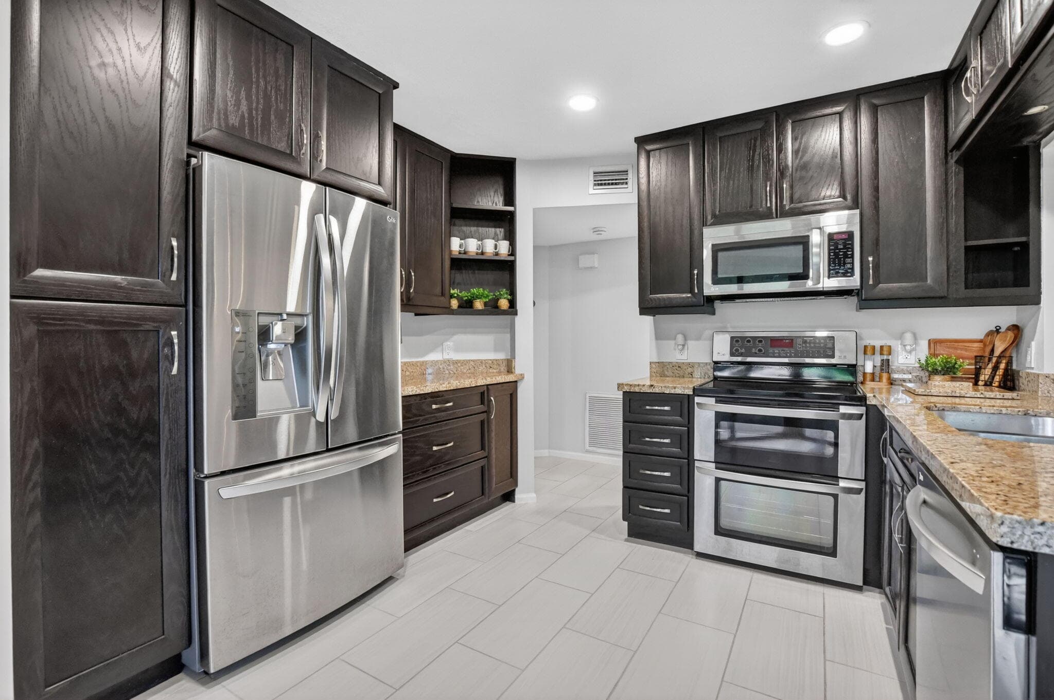 5530 Coach House Circle A, Boca Raton, FL 33486 — photo 11 of 46