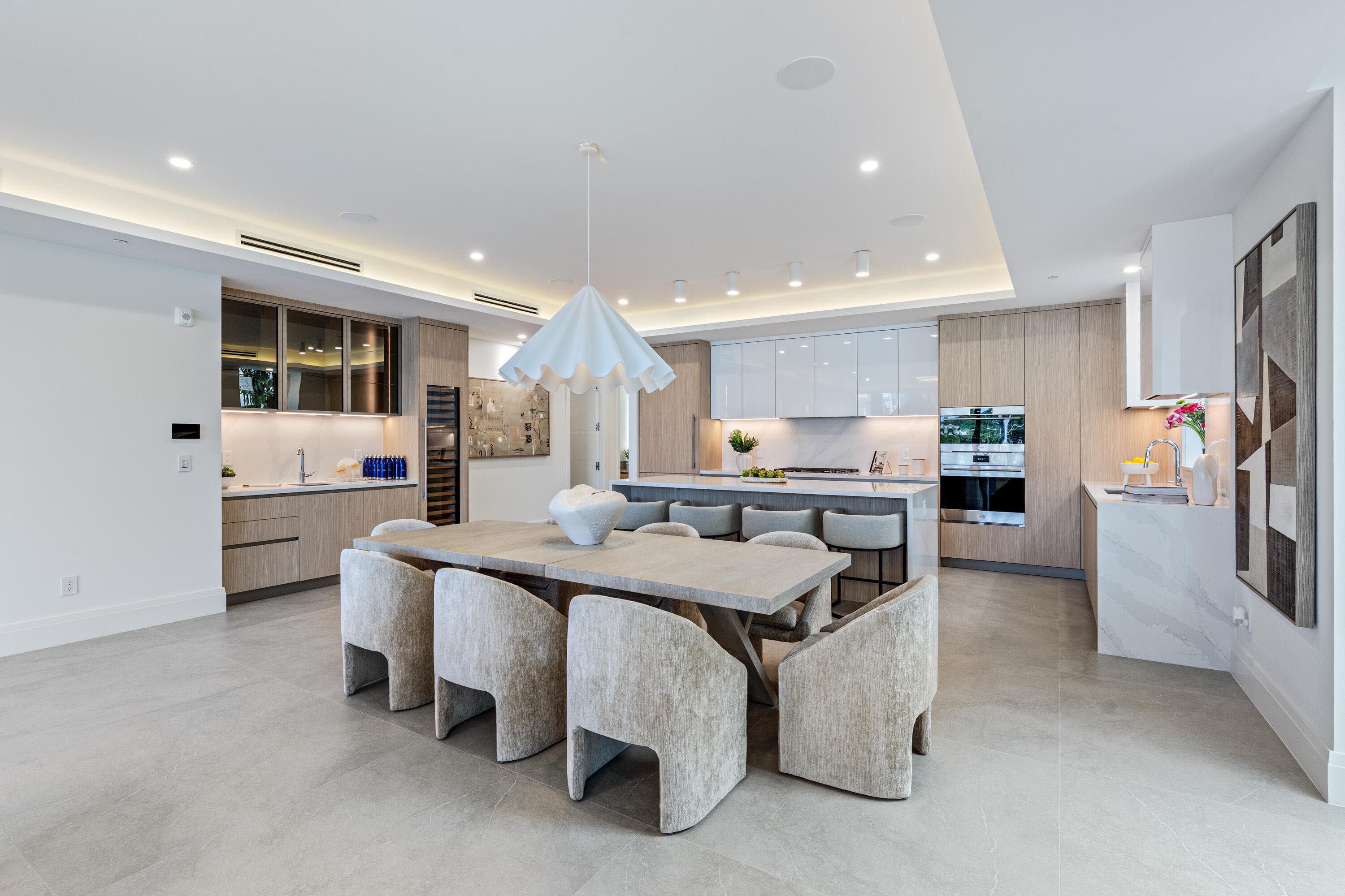 87 Isle Of Venice Drive 202s, Fort Lauderdale, FL 33301 — photo 1 of 29