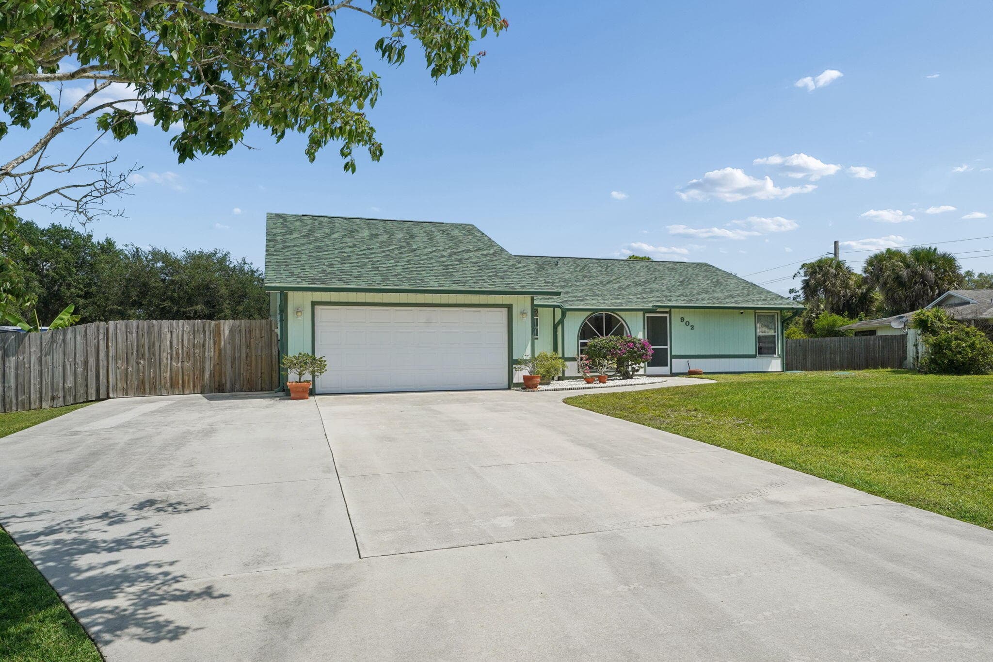 902 Egret Avenue, Fort Pierce, FL 34982 — photo 2 of 59
