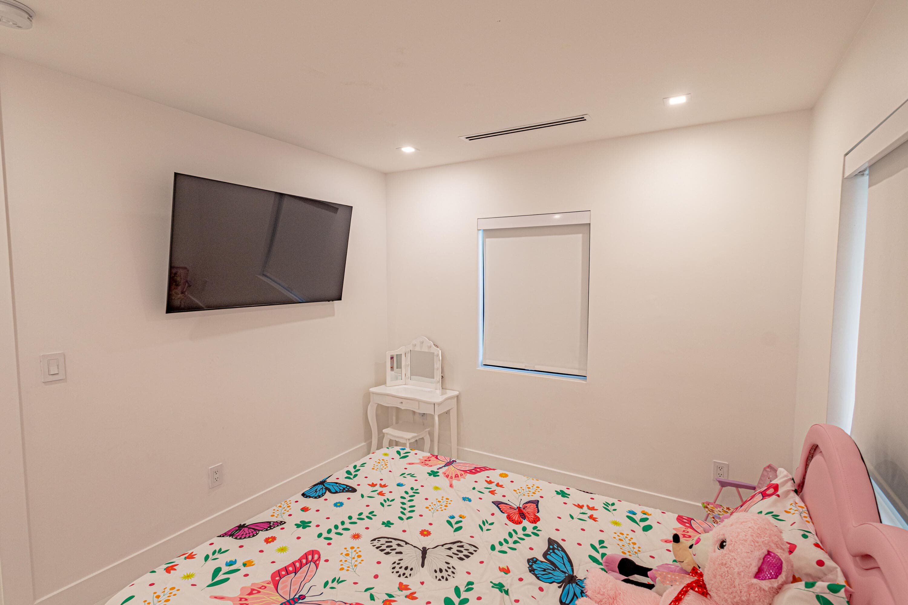 807 Hollywood Place, West Palm Beach, FL 33405 — photo 43 of 60