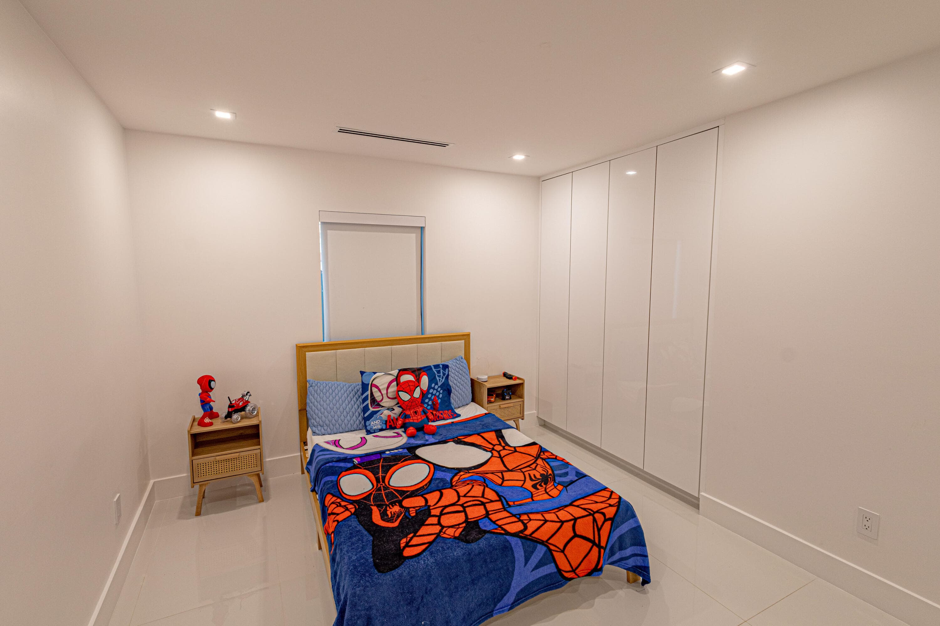 807 Hollywood Place, West Palm Beach, FL 33405 — photo 49 of 60