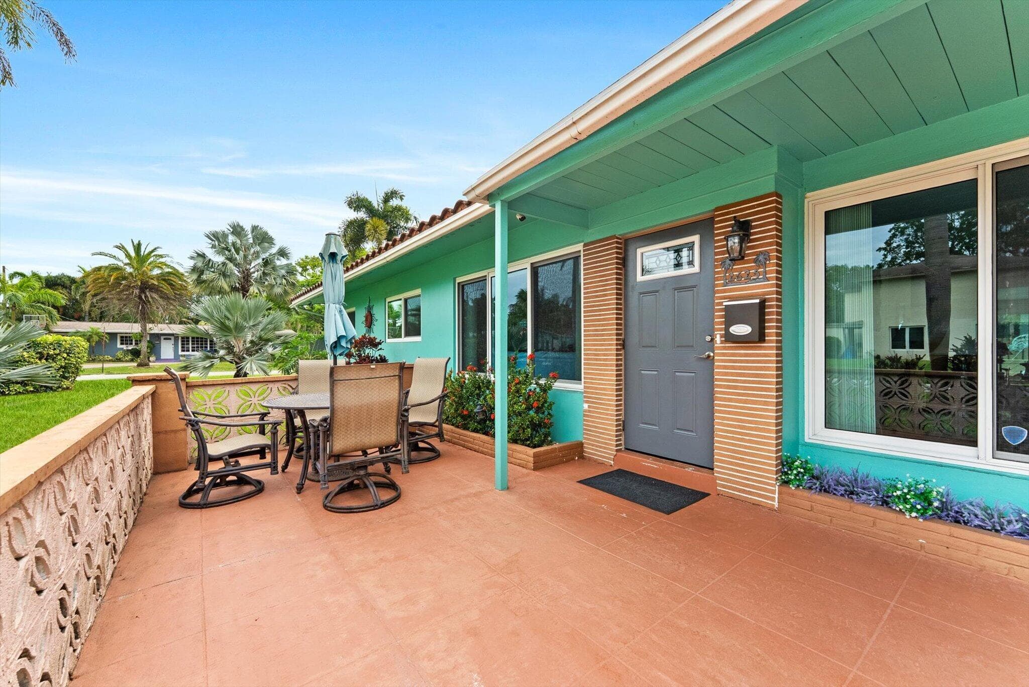 2625 NW 3rd Avenue, Wilton Manors, FL 33311 — photo 2 of 45