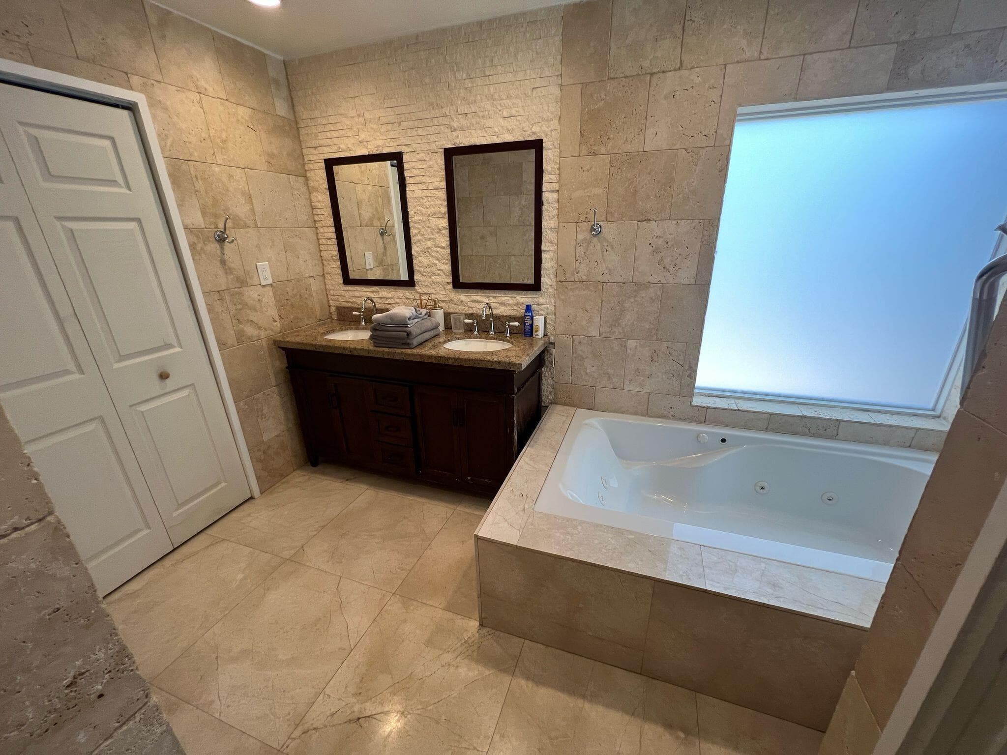 9664 W Lake Court, Boca Raton, FL 33434 — photo 11 of 68