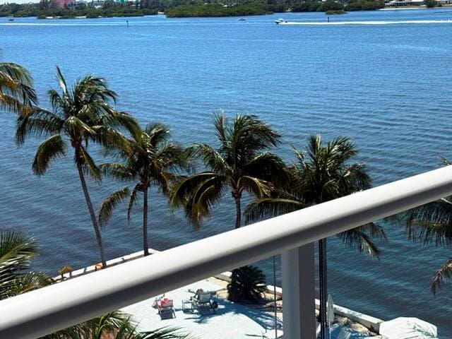 2560 S Ocean Boulevard 603, Palm Beach, FL 33480 — photo 6 of 27