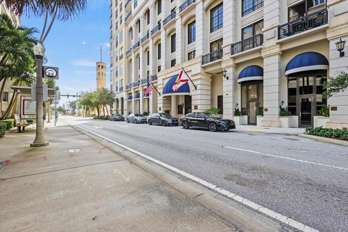 801 S Olive Avenue 105, West Palm Beach, FL 33401 — photo 32 of 59