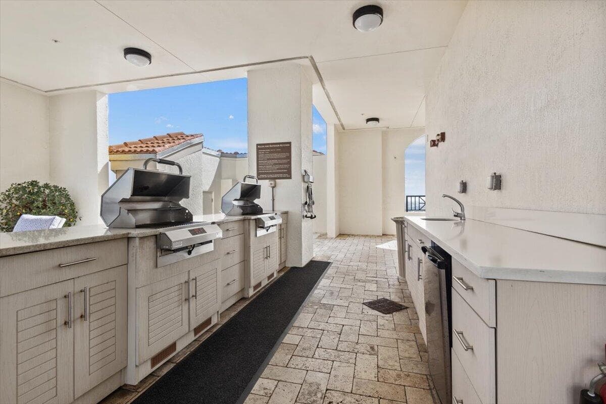 801 S Olive Avenue 105, West Palm Beach, FL 33401 — photo 41 of 59